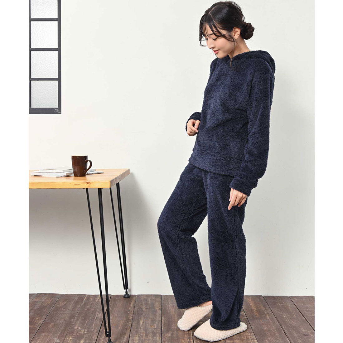 Equa. Sheepskin boa top and bottom set, loungewear, pullover top and long pants