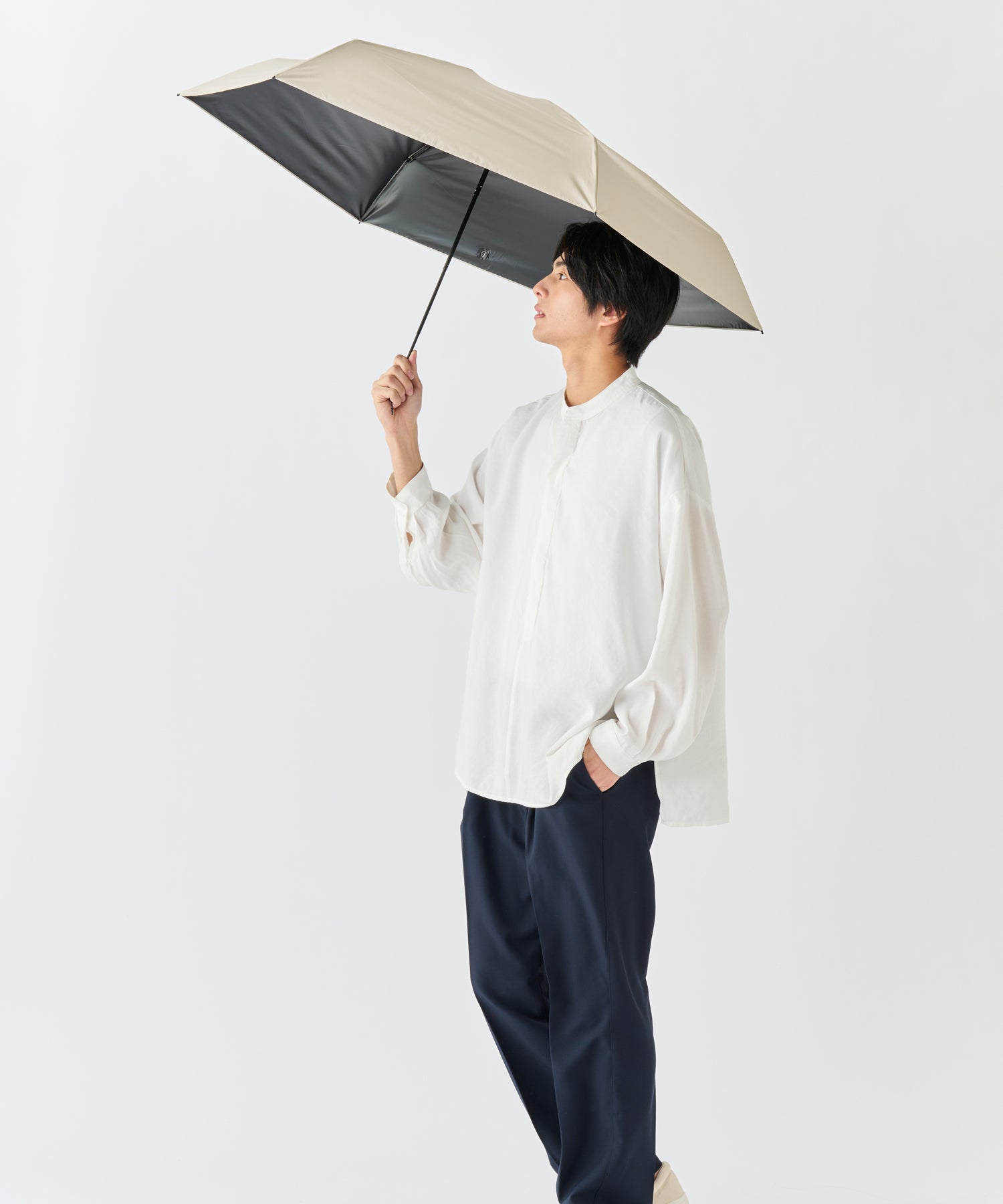 エスタ estaa 【超軽量／約158g～】マジカルテックプロ 遮光率100％ 折りたたみ傘 晴雨兼用日傘 61cm （ペールスカイ） ペールスカイ