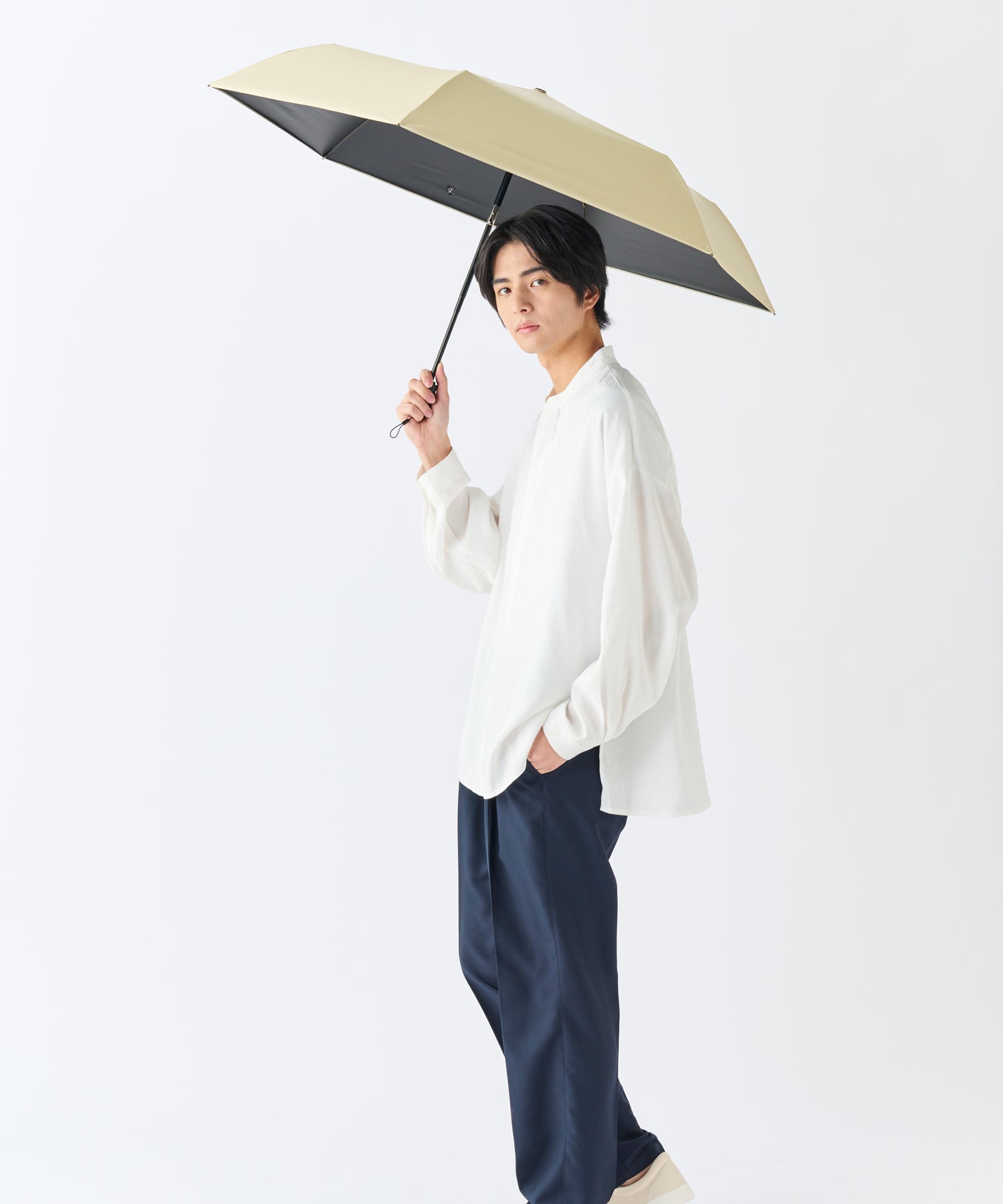 エスタ estaa 【超軽量／約240g～】マジカルテックプロ 遮光率100％ 自動開閉傘 晴雨兼用日傘 UV 58cm （ベージュ） ベージュ