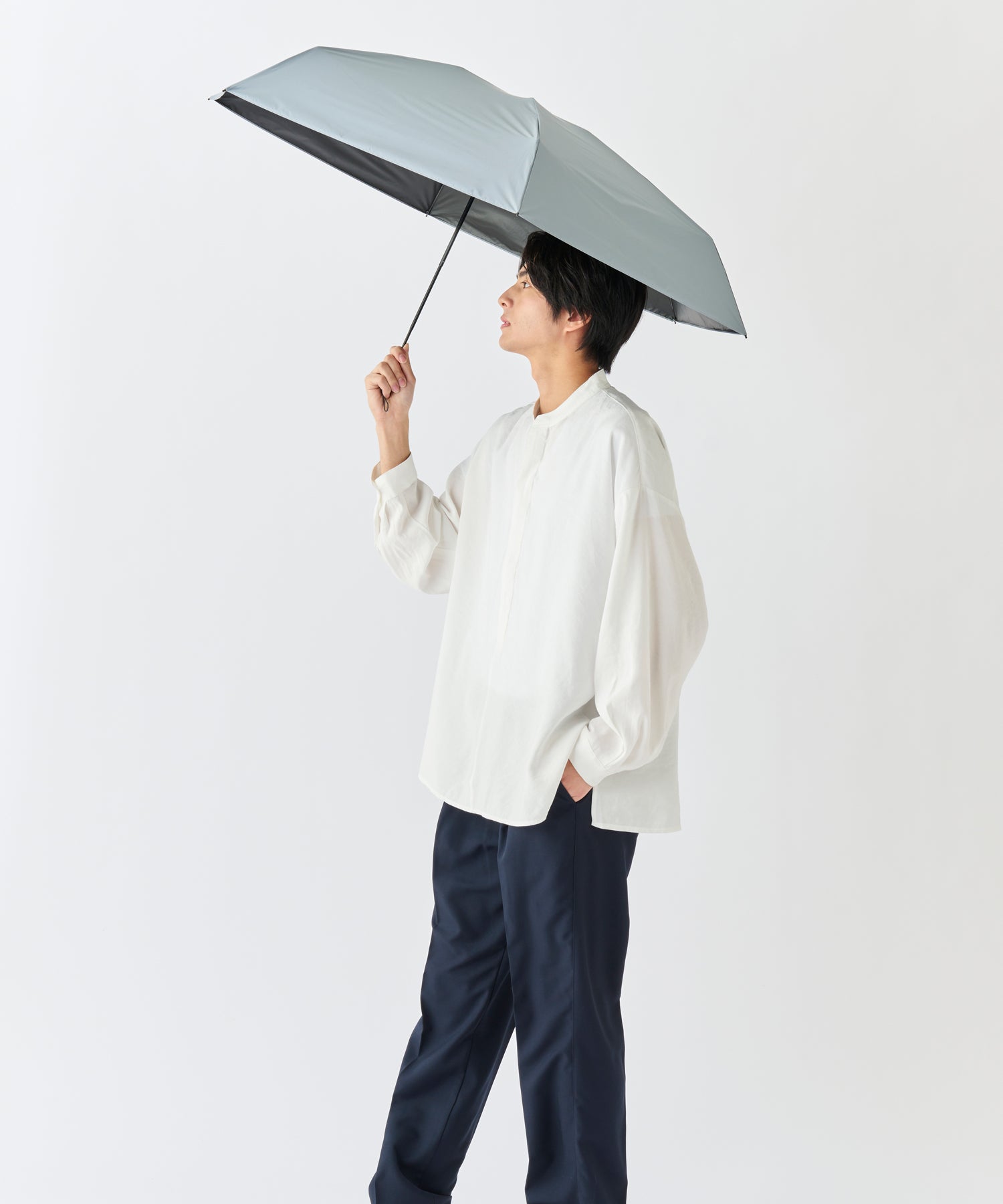 エスタ estaa 【超軽量／約158g～】マジカルテックプロ 遮光率100％ 折りたたみ傘 晴雨兼用日傘 61cm （ライトグレー） ライトグレー