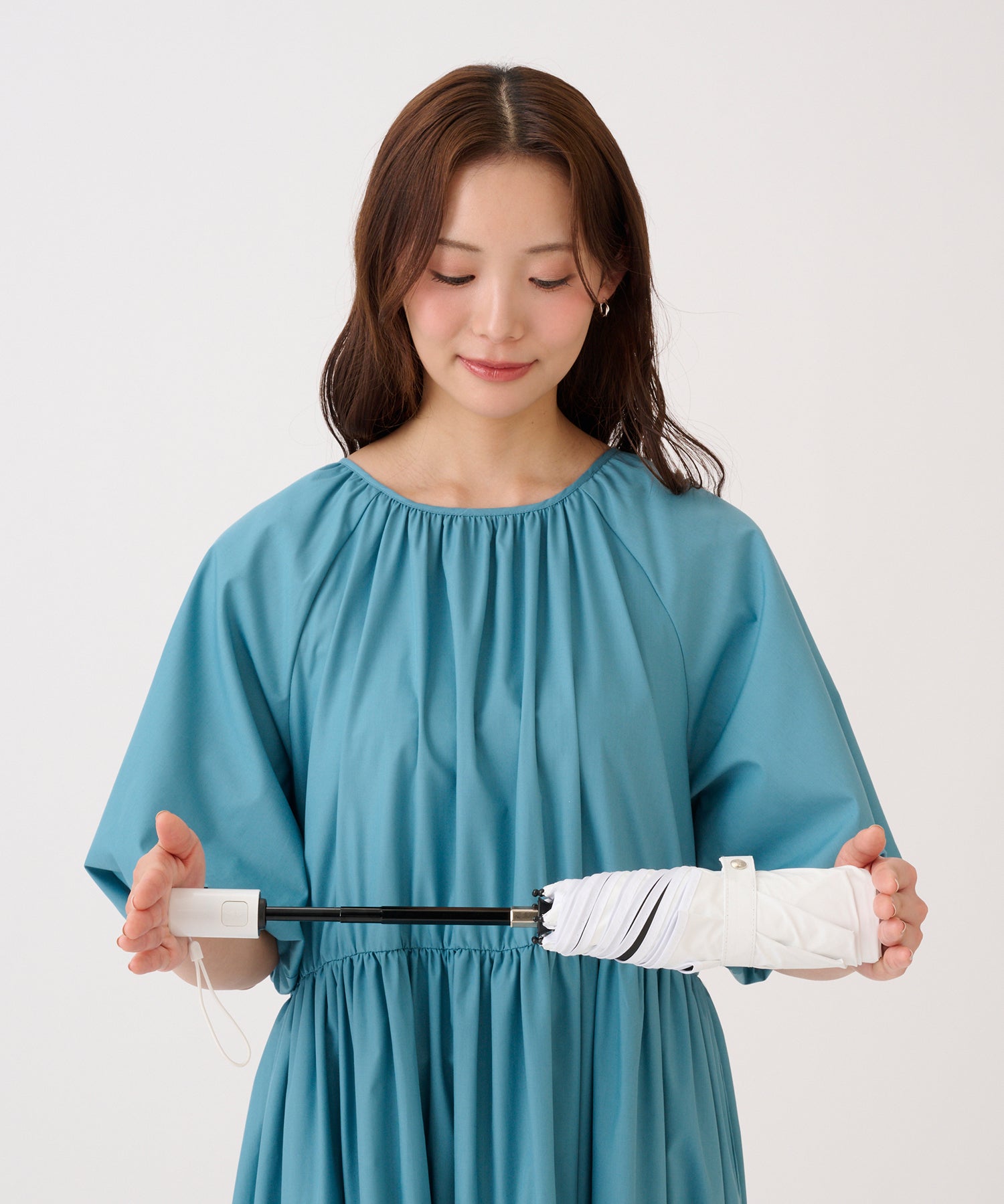 エスタ estaa 【WEB限定 自動開閉】晴雨兼用折りたたみ日傘 ラディクール 遮光 遮熱 UV ユニセックス （ホワイト） ホワイト