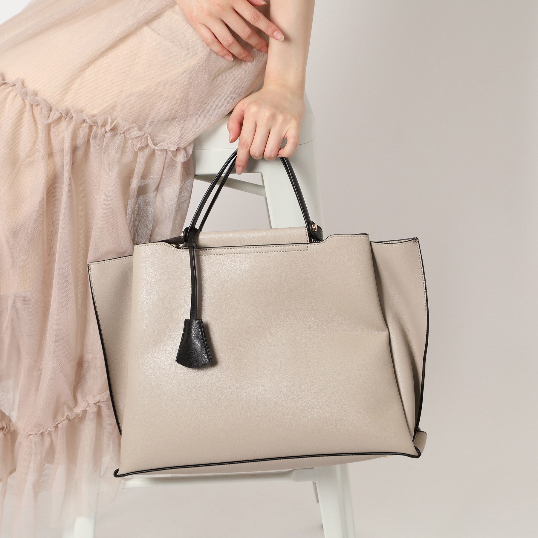 エスペランサ ESPERANZA 横型A4トートバッグ （グレージュ(012)） グレージュ(012)