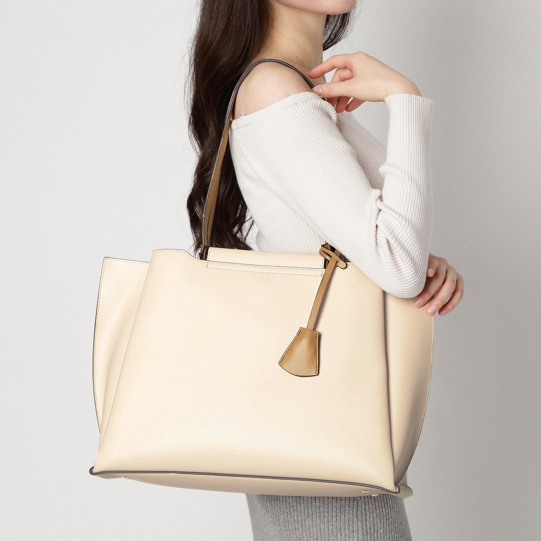 エスペランサ ESPERANZA 横型A4トートバッグ （グレージュ(012)） グレージュ(012)