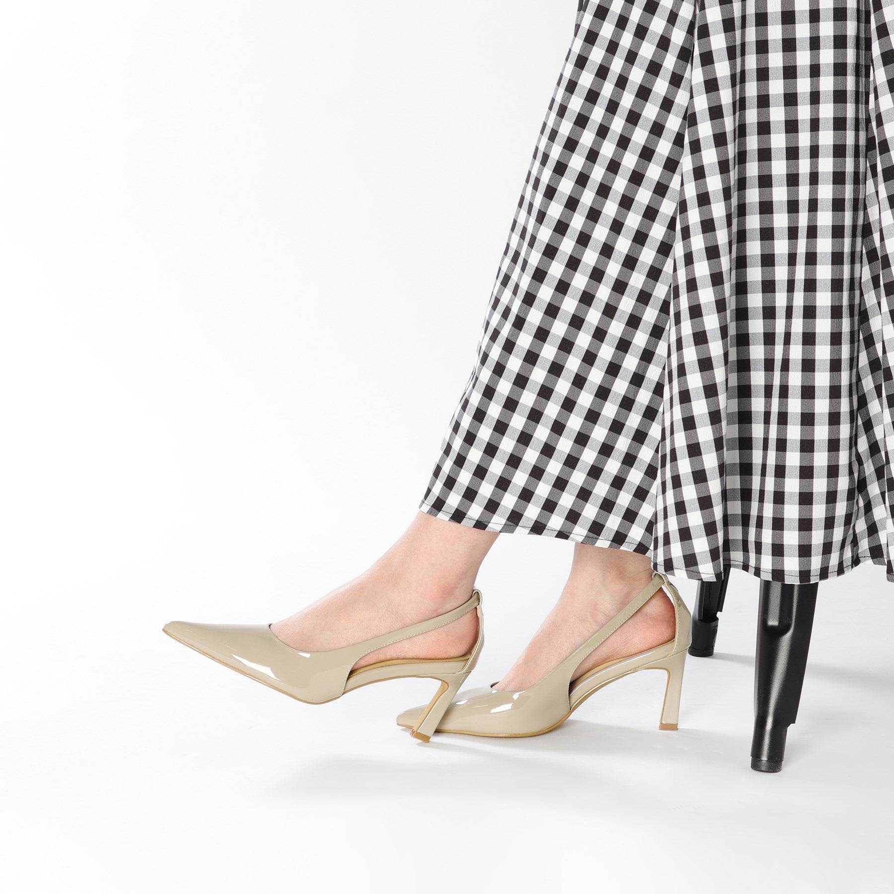 ESPERANZA backside open pumps