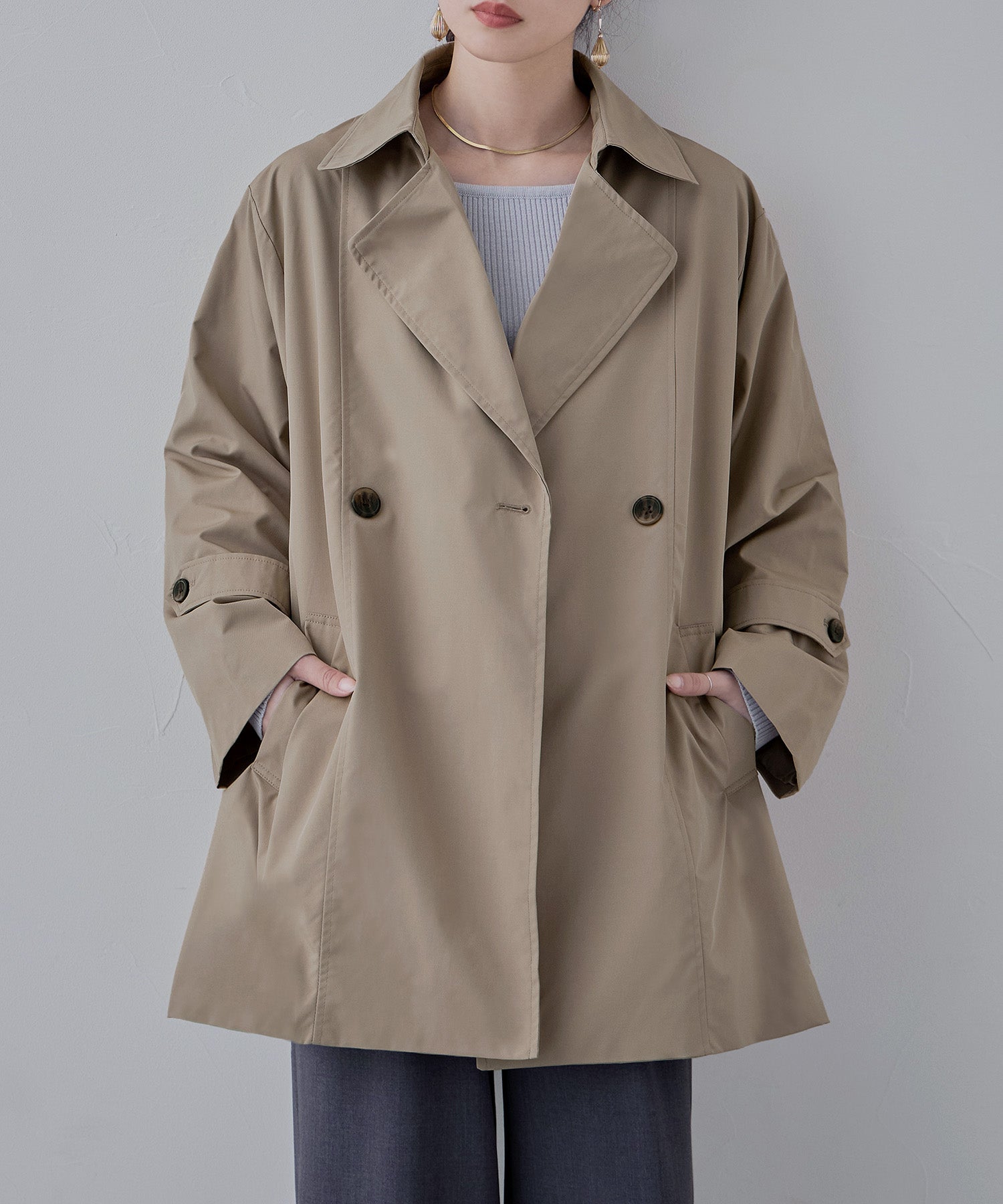 Etrur etoll. Trench-like A-line coat