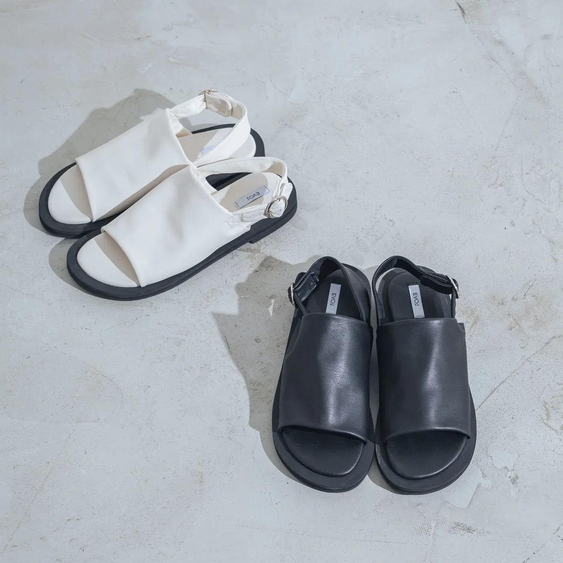 [EVOL][Cushioned & Soft] Back Belt Flat Sandals IY5640