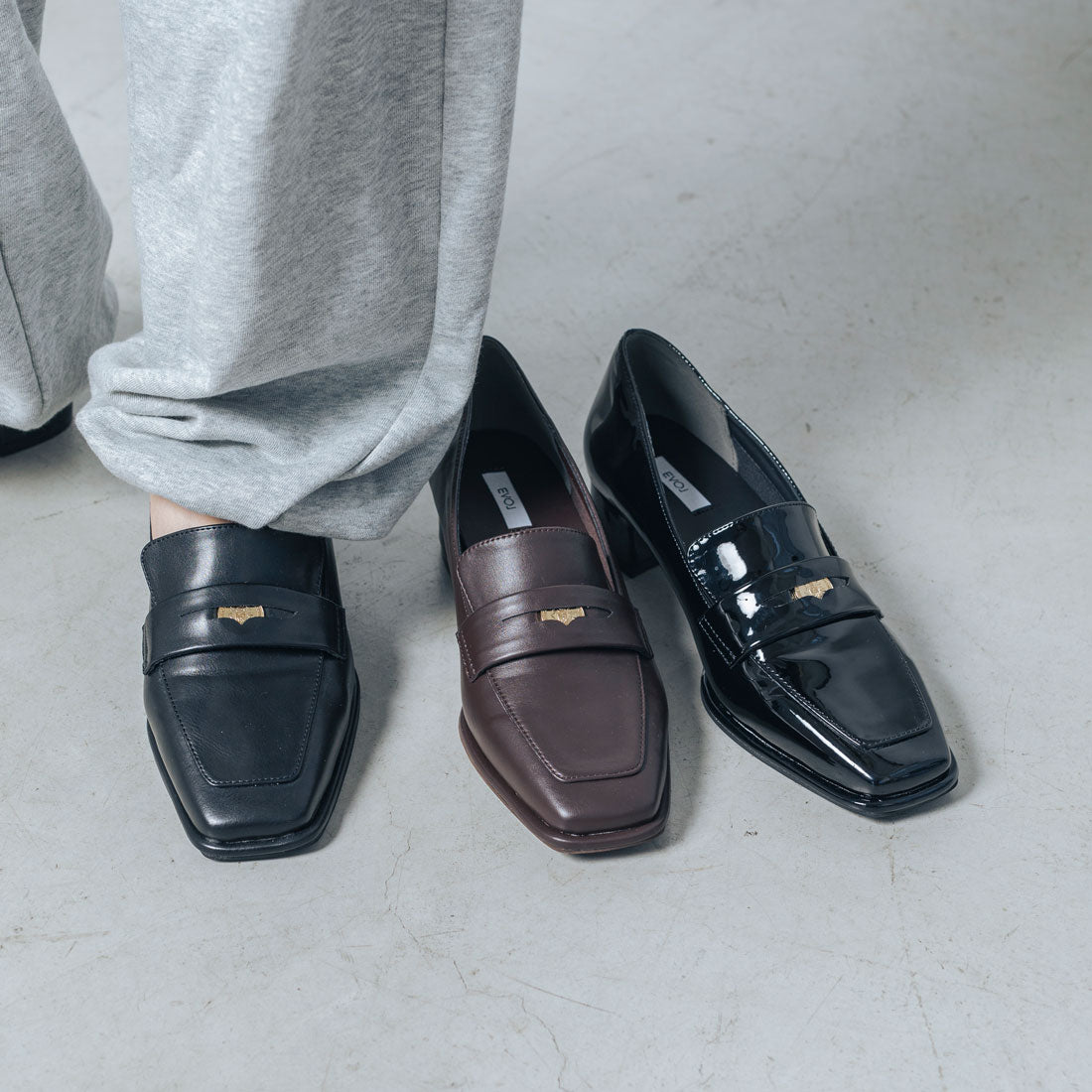 【EVOL/イーボル】 【晴雨兼用・ふかふか】スクエア3.5cmコインローファー IZ5786  （ブラック） ブラック