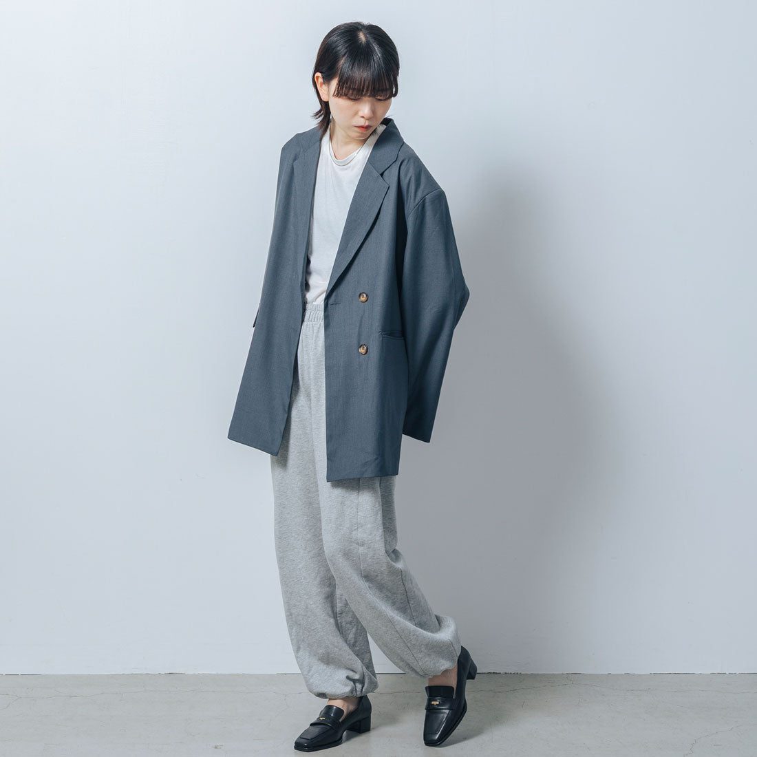 【EVOL/イーボル】 【晴雨兼用・ふかふか】スクエア3.5cmコインローファー IZ5786  （ブラック） ブラック