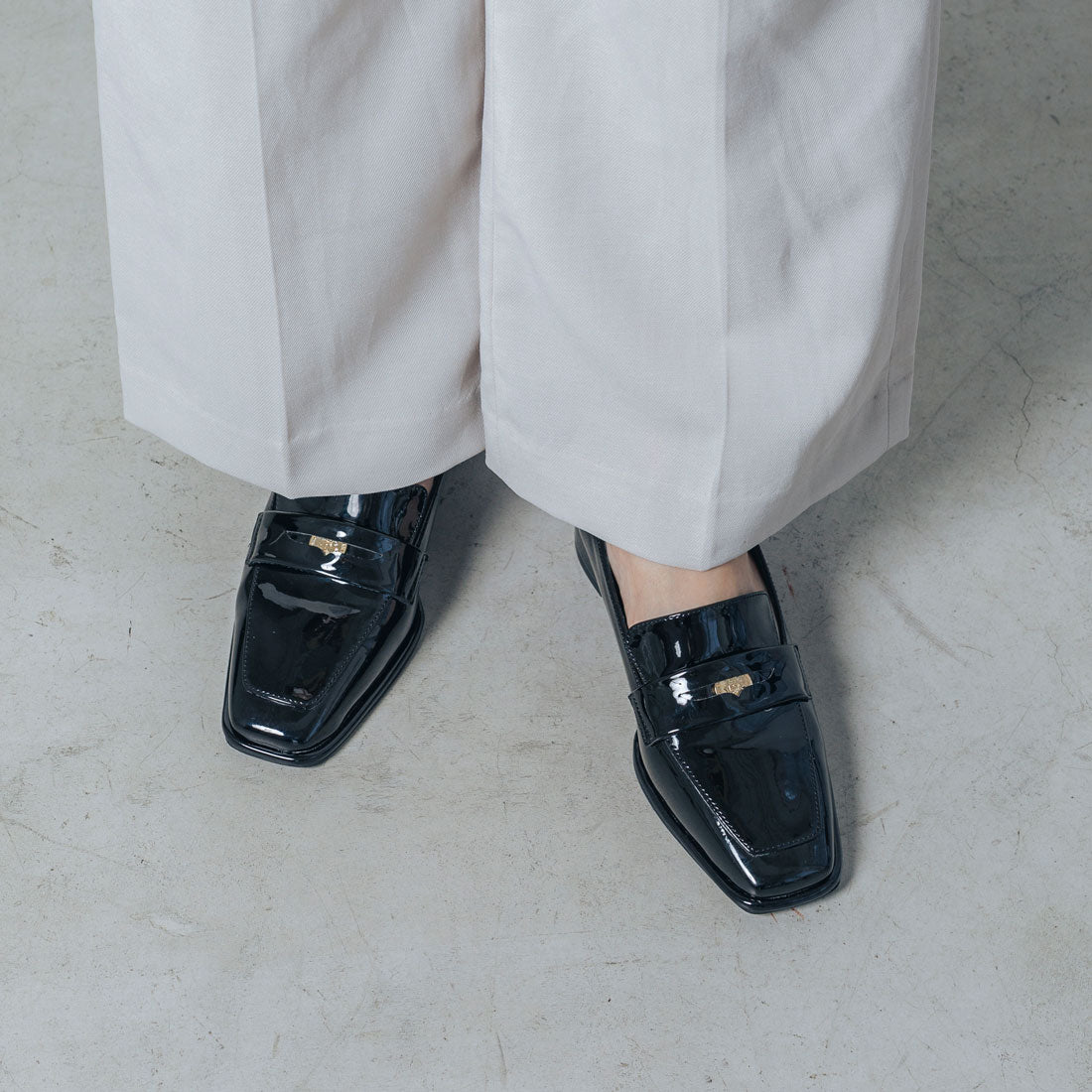 【EVOL/イーボル】 【晴雨兼用・ふかふか】スクエア3.5cmコインローファー IZ5786  （ブラック） ブラック