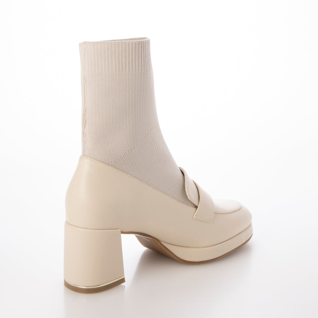 【EVOL/イーボル】 【S-LLサイズ展開・柔らかい】ローファーニットショートブーツ IZ5838  （アイボリー） アイボリー