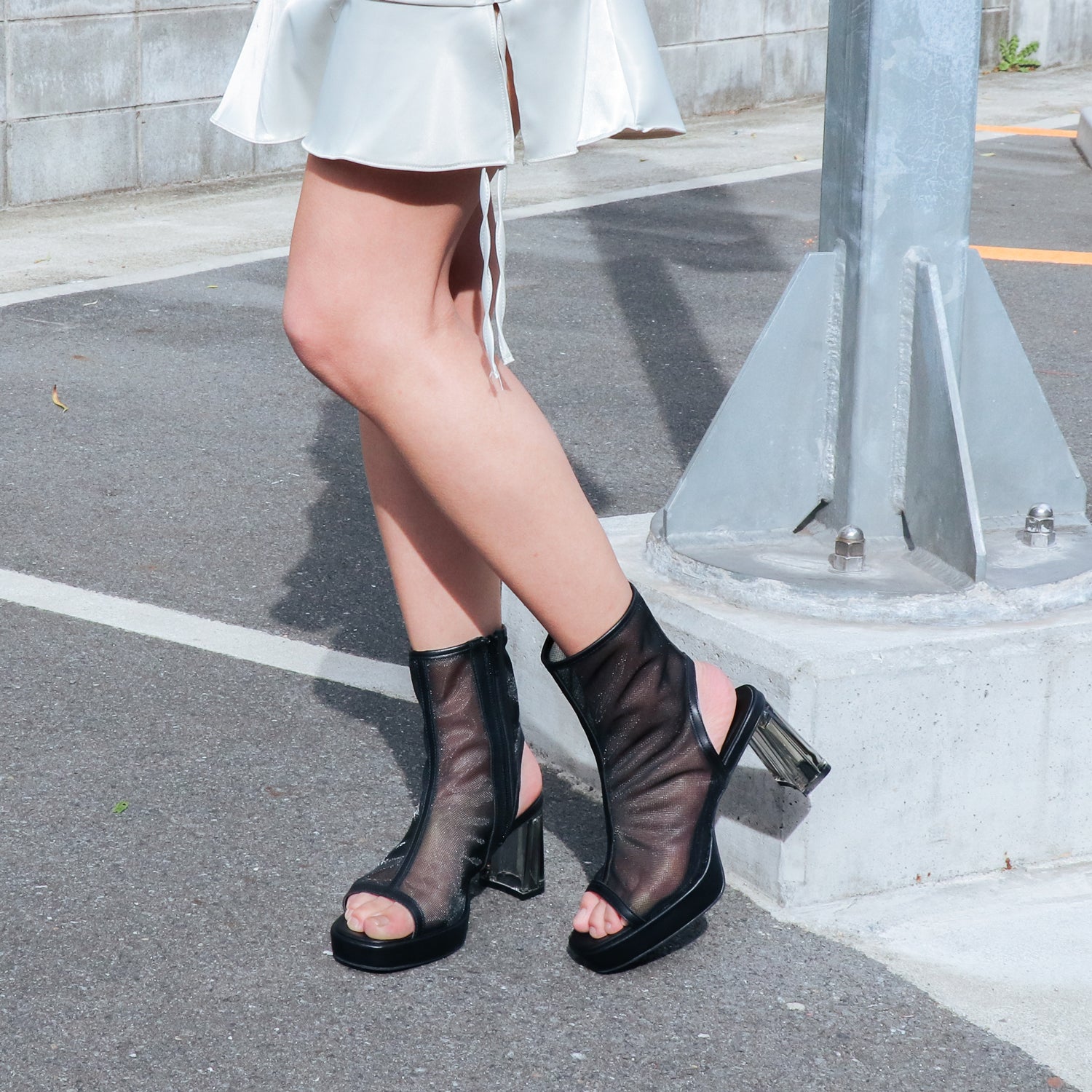 [EVOL] Clear heel tulle boots IW5353