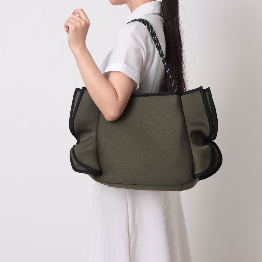 イグジスタンス EXISTENCE エアリーフリル A4トートBAG （graybeige） graybeige