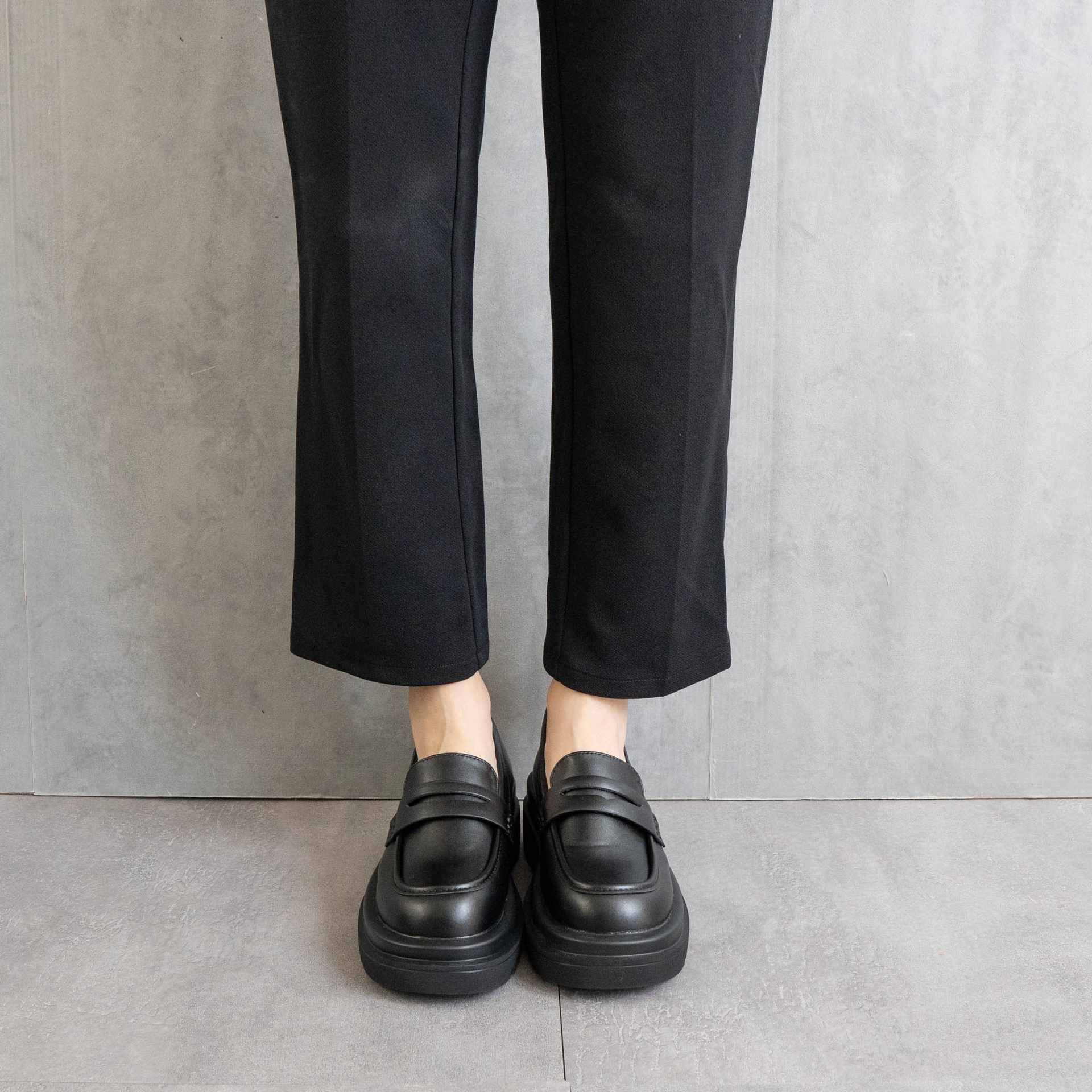 ファビーファビー FABBY FABBY. チャンキーヒールローファー
