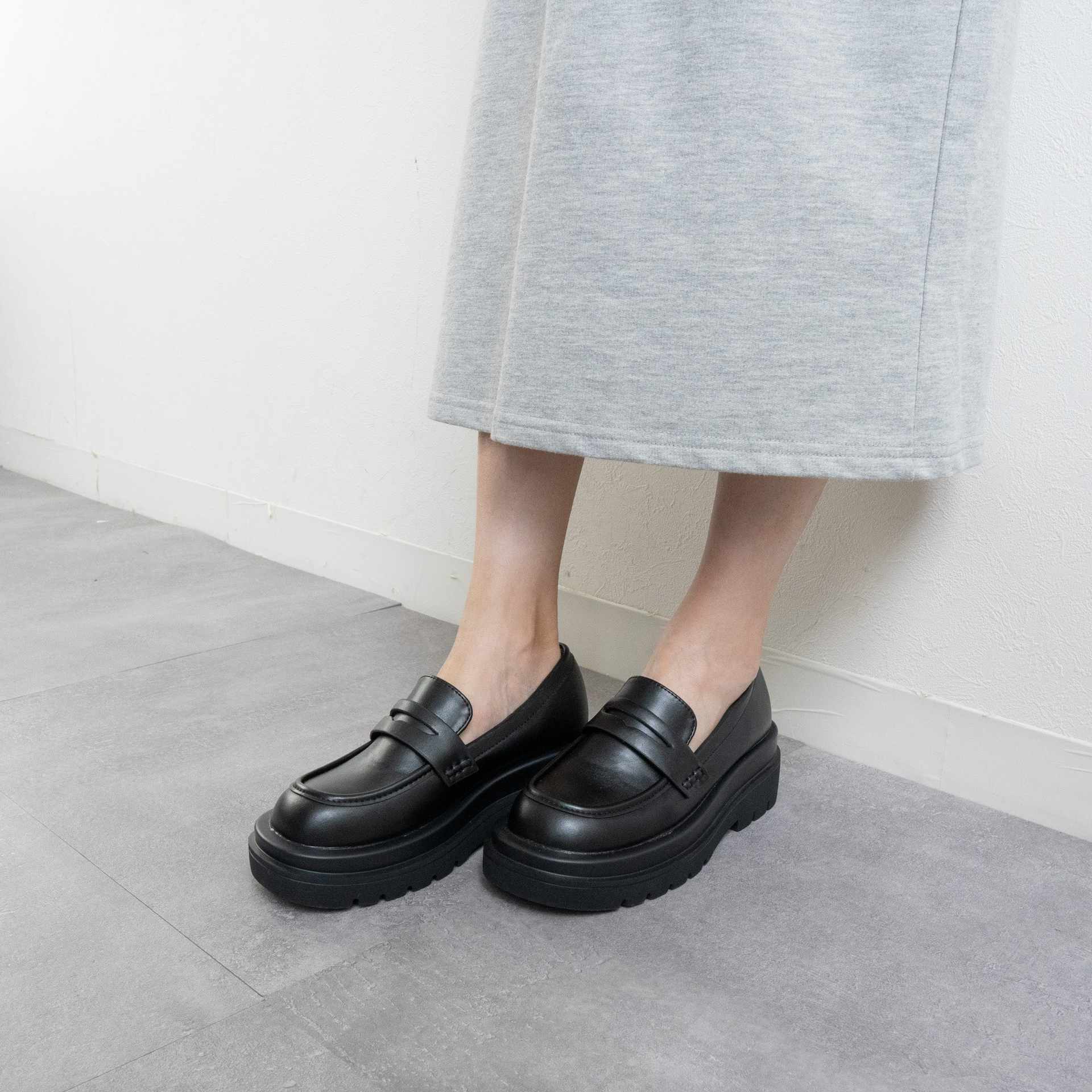 ファビーファビー FABBY FABBY. チャンキーヒールローファー