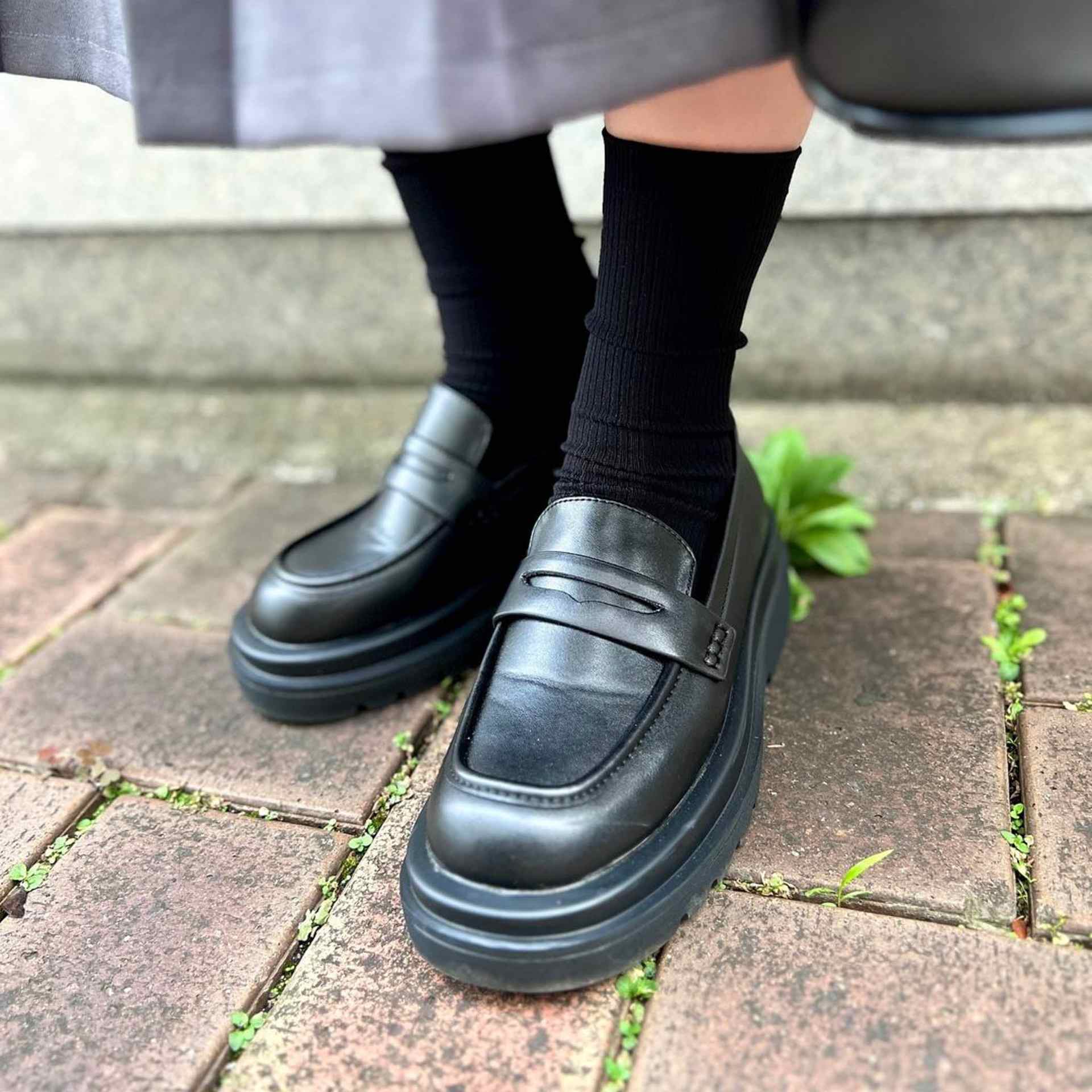 ファビーファビー FABBY FABBY. チャンキーヒールローファー