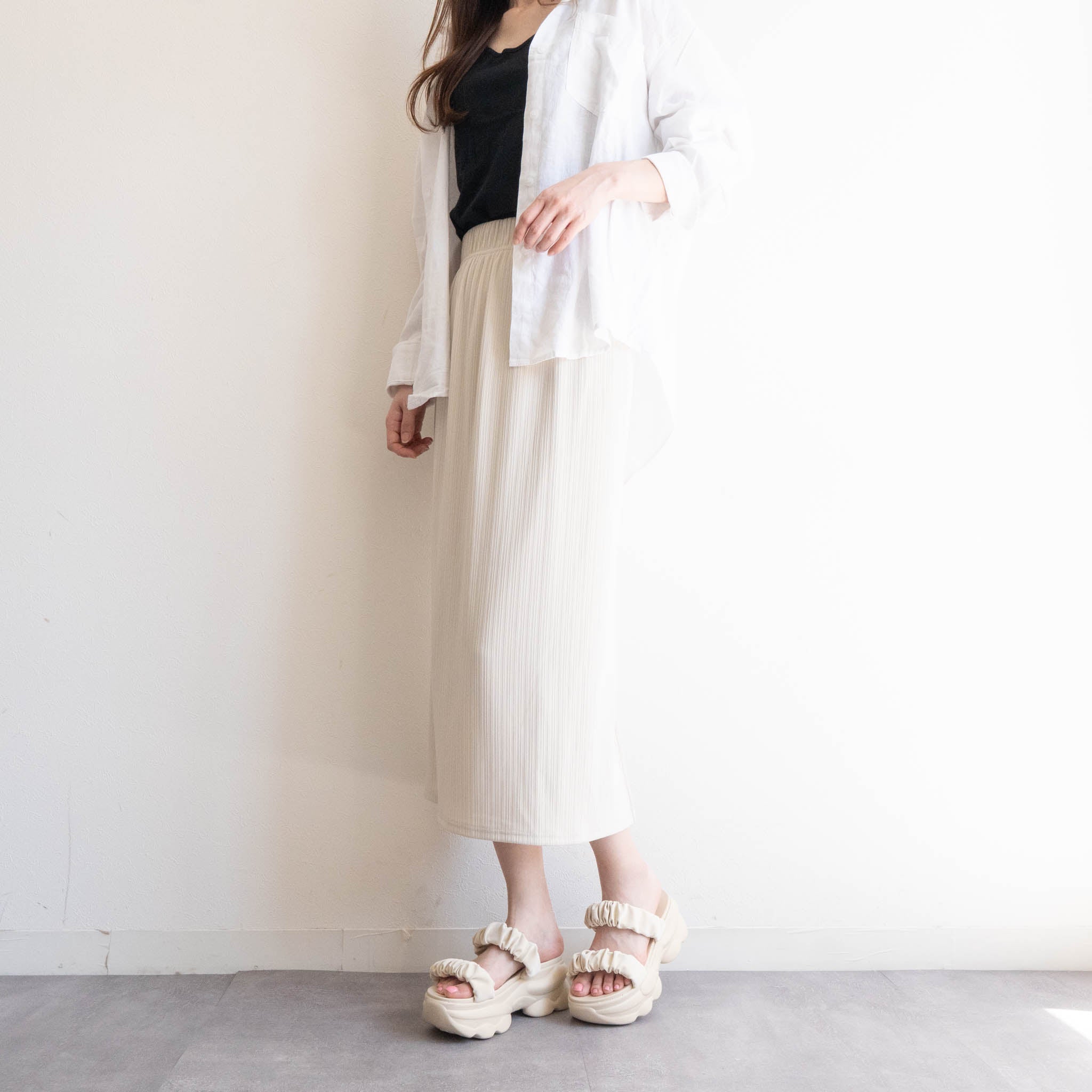 ファビーファビー FABBY FABBY. シャーリング2ベルト厚底サンダル （オフ） オフ