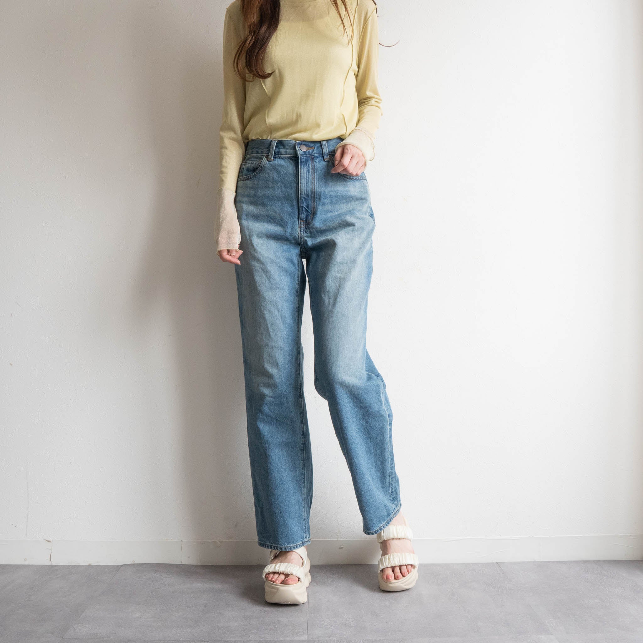 ファビーファビー FABBY FABBY. サテンシャーリング2ベルト厚底サンダル （オフホワイト） オフホワイト