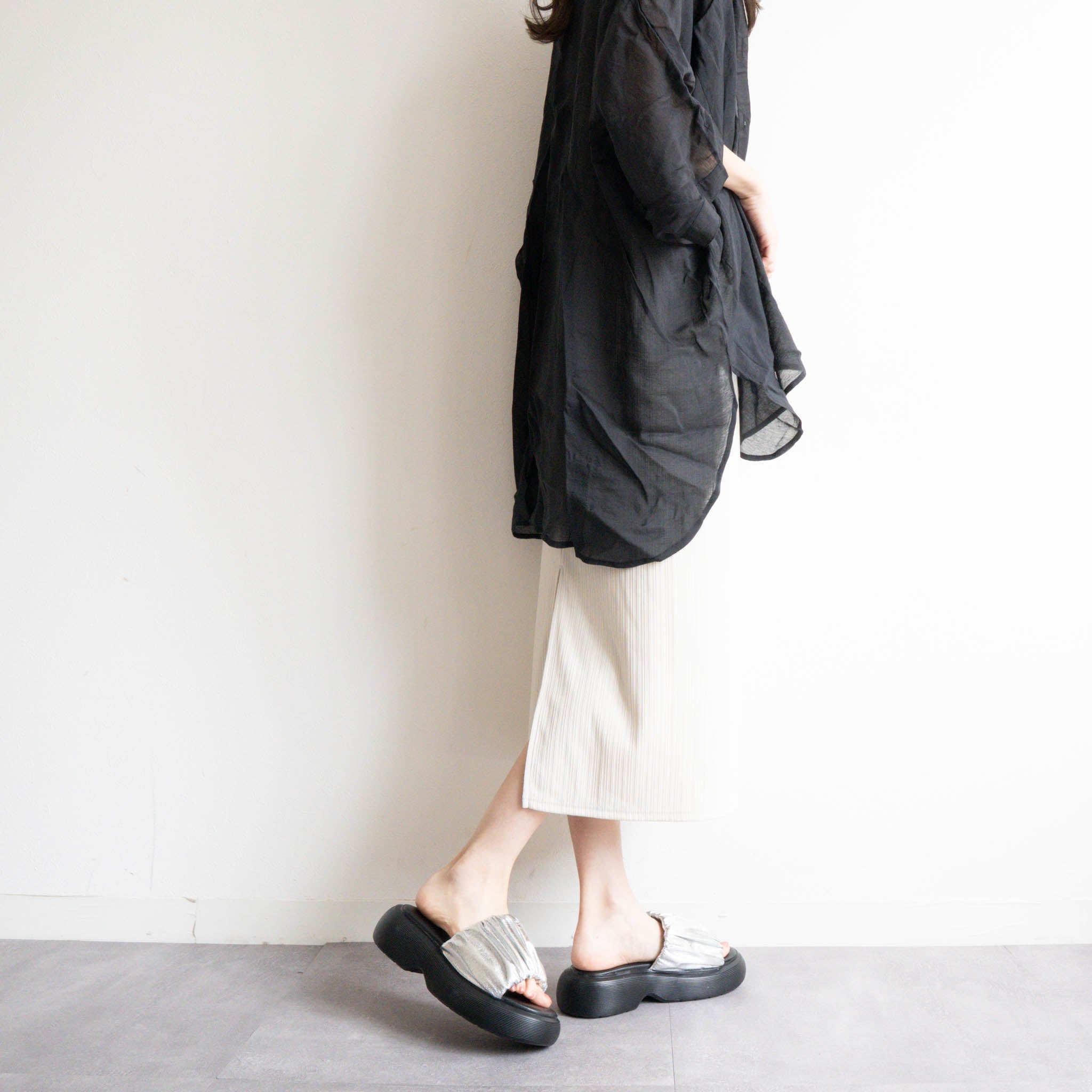ファビーファビー FABBY FABBY. 厚底ラウンドボリュームギャザーサンダル （シルバー） シルバー