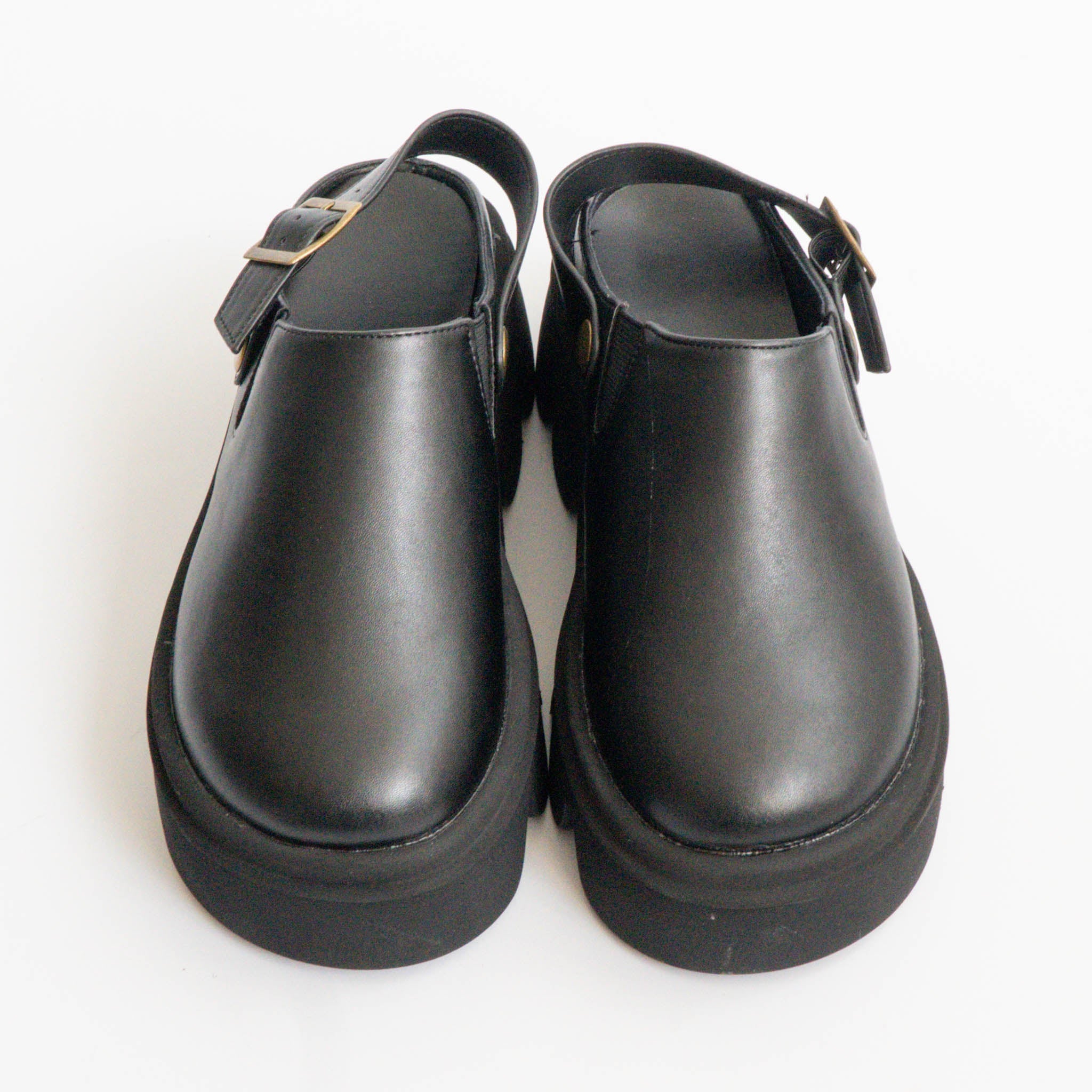 ファビーファビー FABBY FABBY. 厚底ビブラムサボサンダル （PUブラック） PUブラック