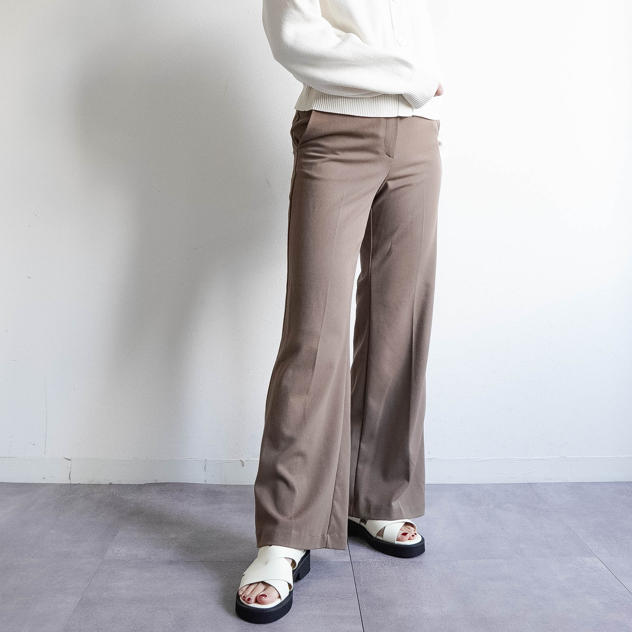 ファビーファビー FABBY FABBY. ワイドクロスバックストラップサンダル （オフ） オフ