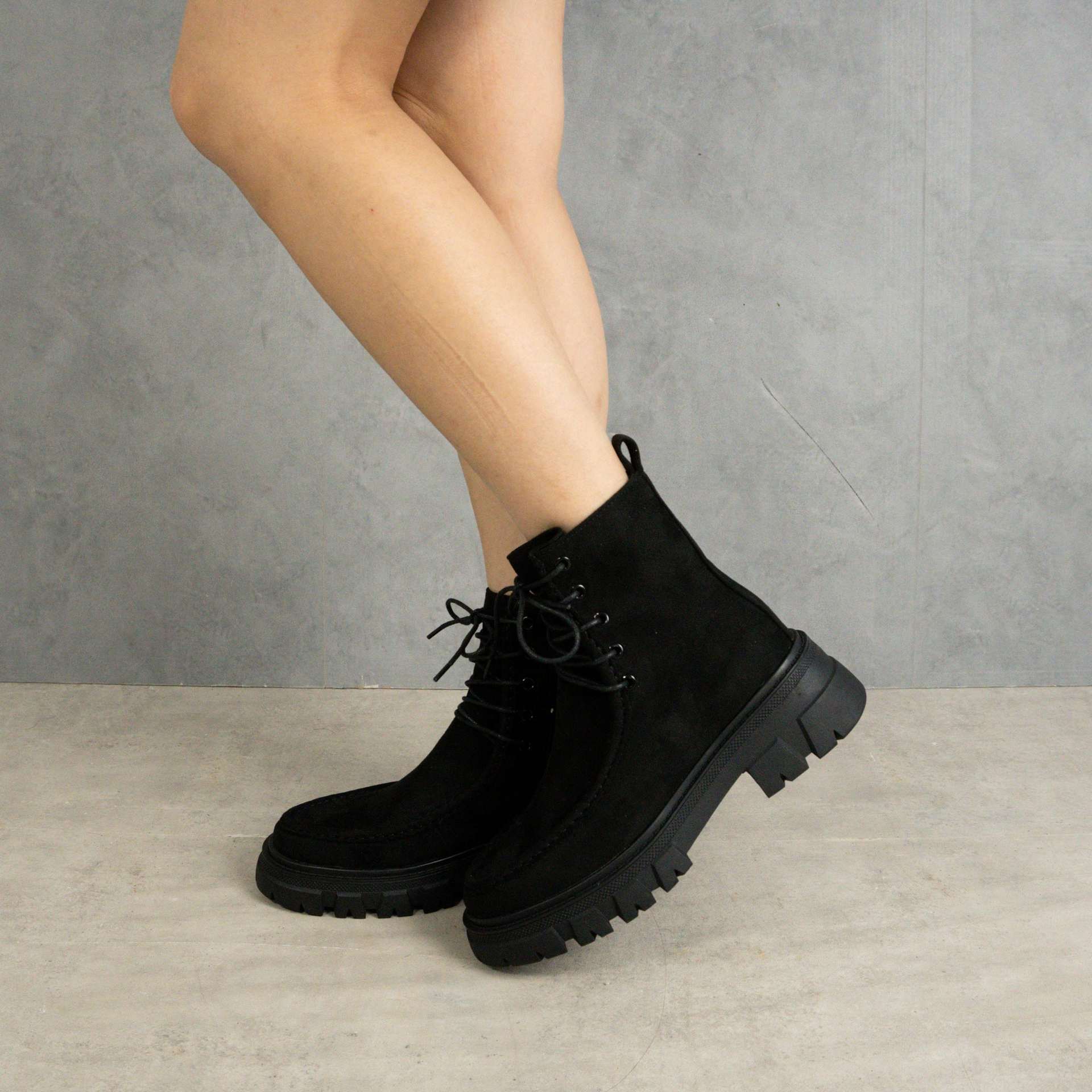 FABBY FABBY. Lace-up suede tank sole short boots