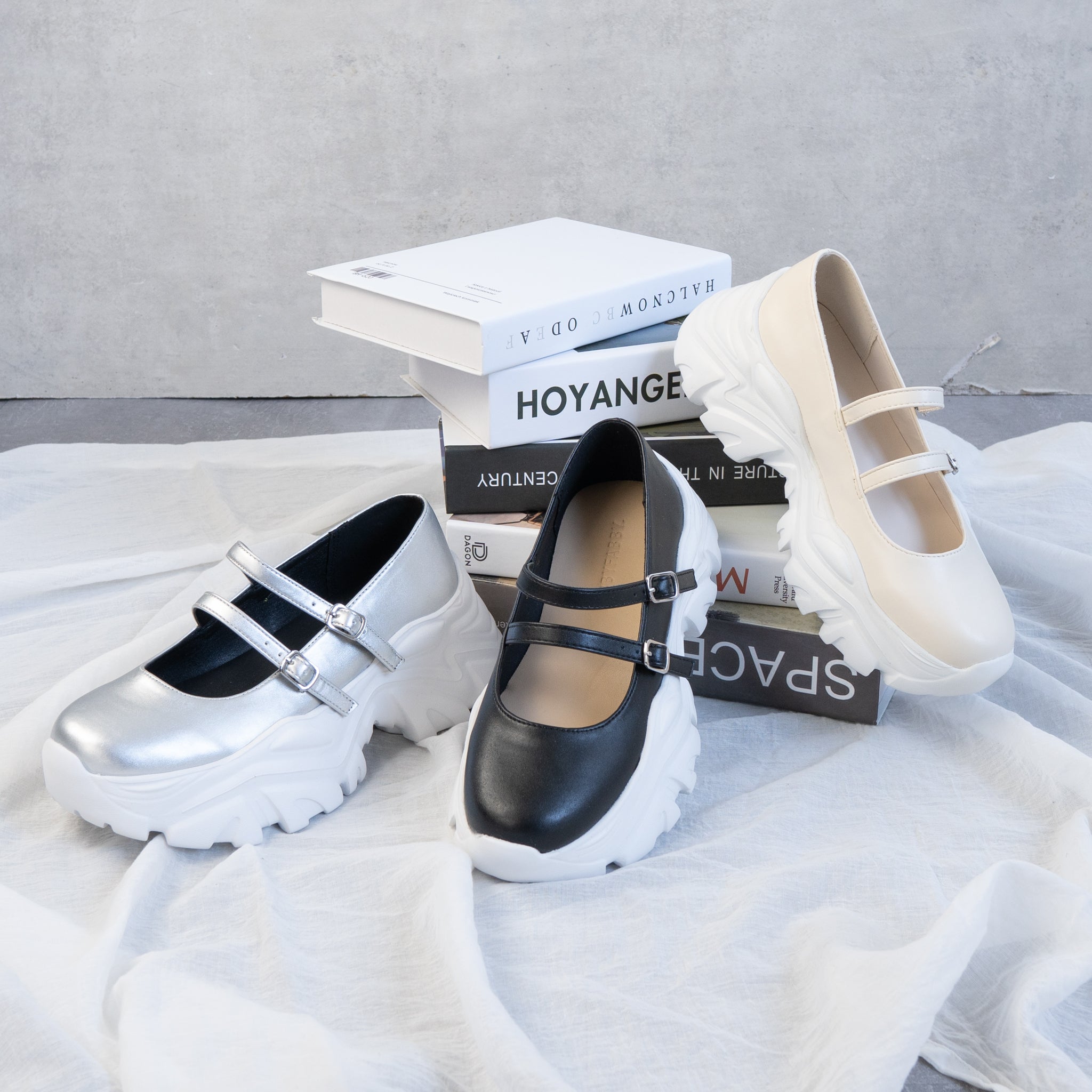 Fabby Fabby. Volume sneaker two strap shoes.