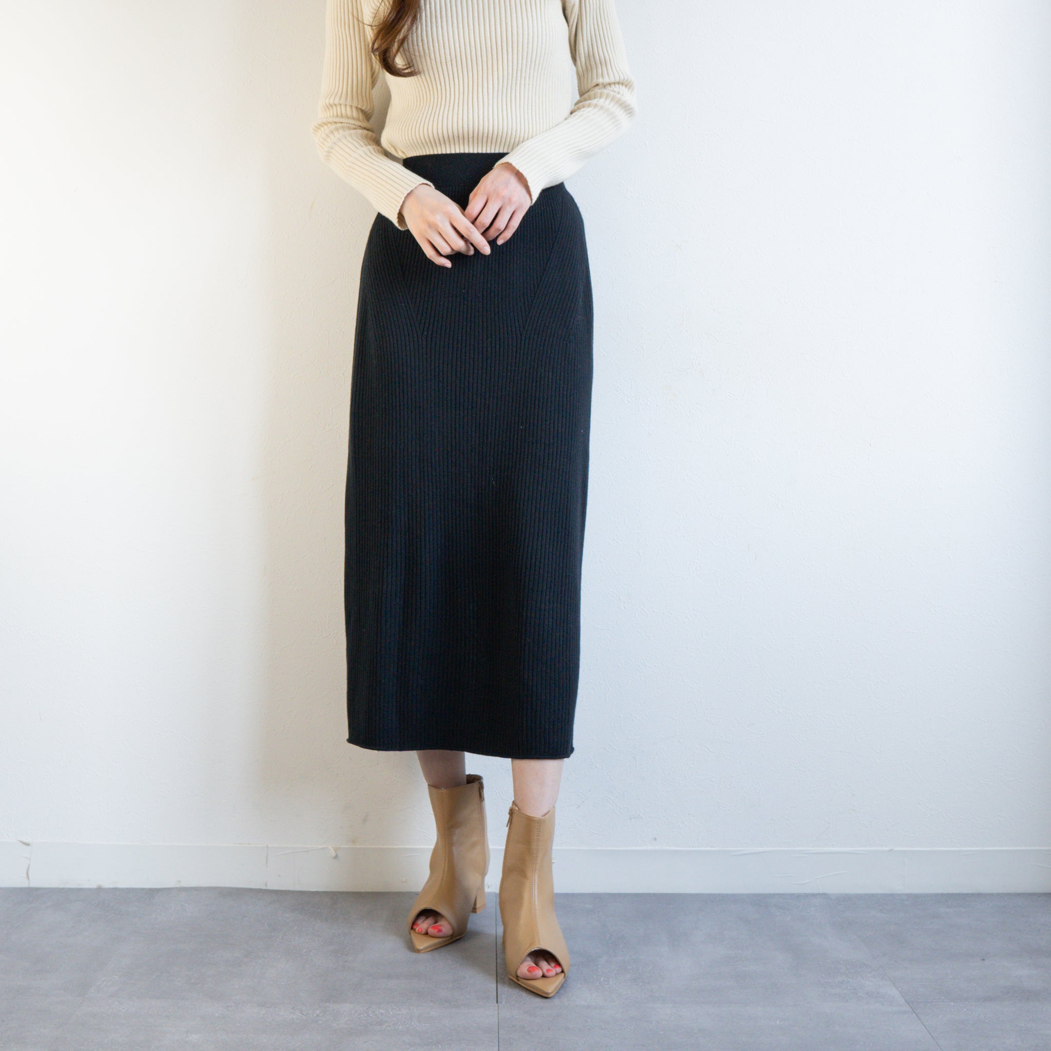 ファビーファビー FABBY FABBY. ヒールオープントゥブーツ （ベージュ） ベージュ