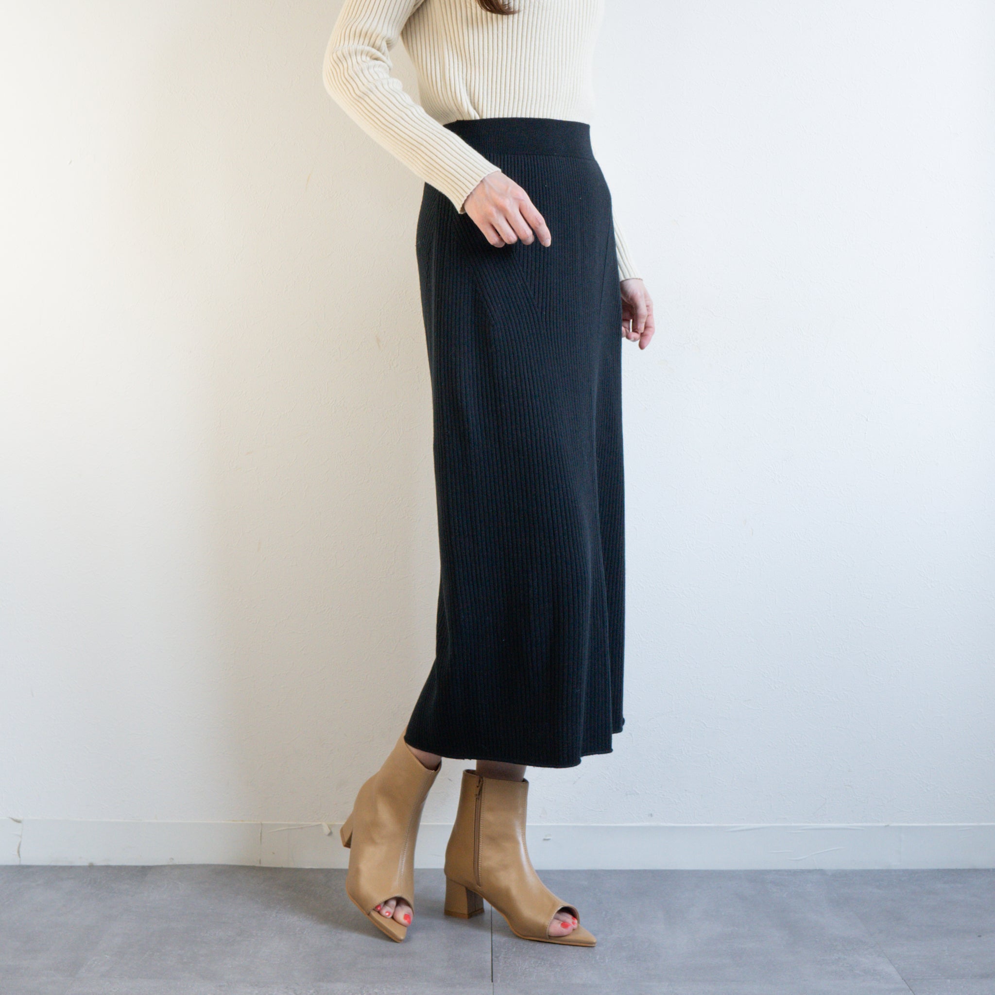 ファビーファビー FABBY FABBY. ヒールオープントゥブーツ （ベージュ） ベージュ