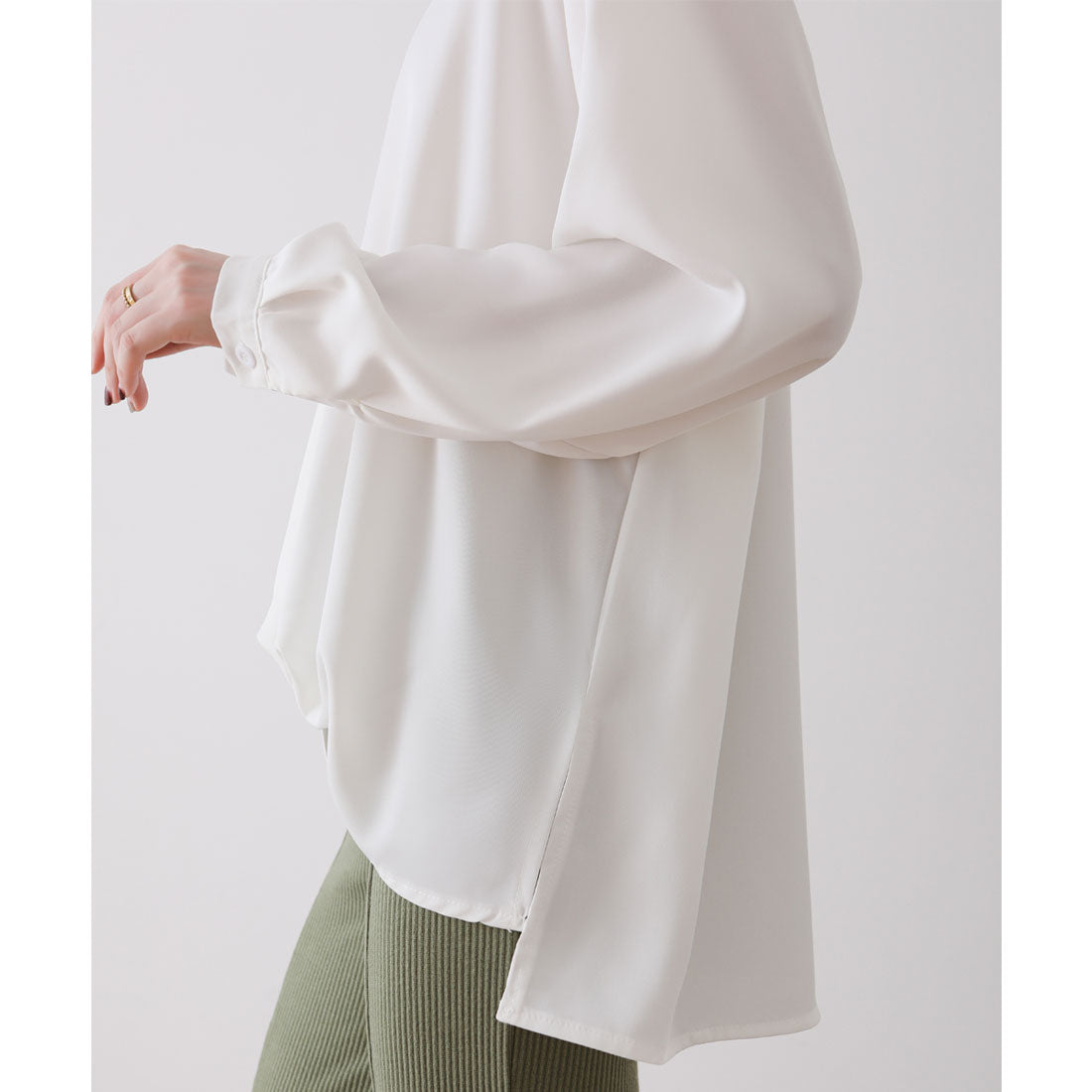 フォースメント Forcement スキッパーネックラインが女性らしいシフォンシャツ