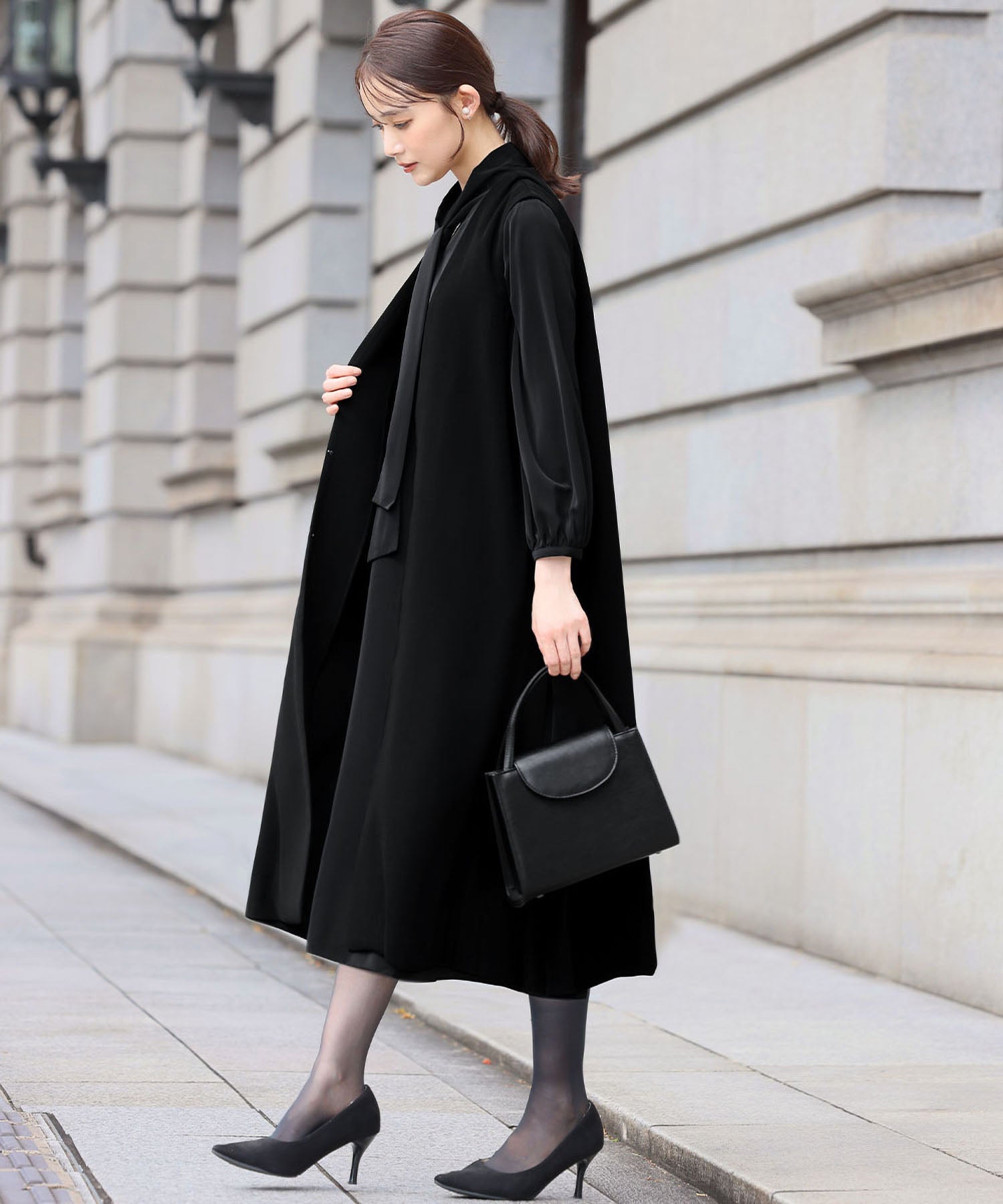Flolia 【Mourning Attire・Formal Wear】 Long Vest Bow Tie Flare One-Piece Set Black Formal Formal Ceremony Occasion Shichi-Go-San