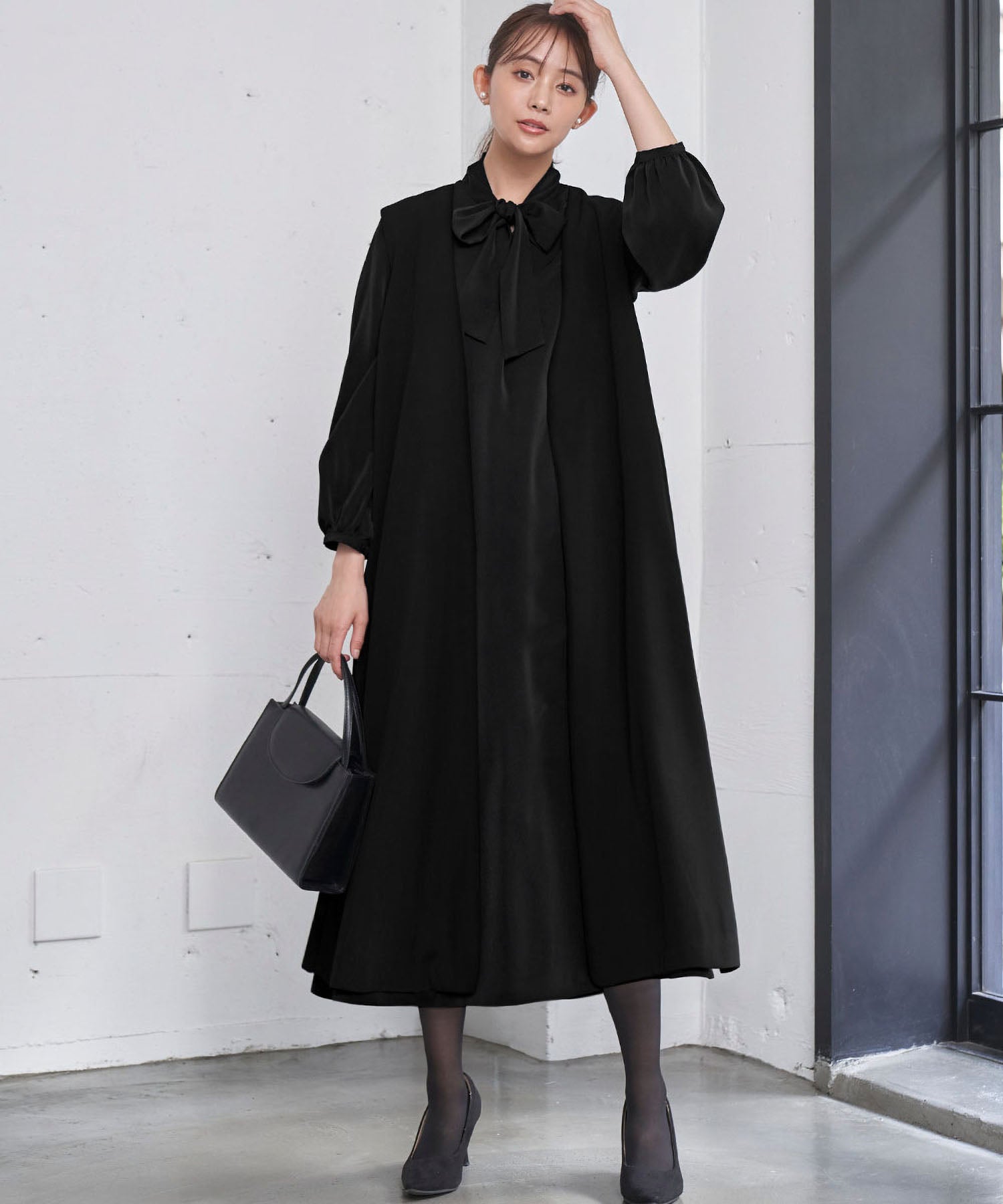 Flolia 【Mourning Attire・Formal Wear】 Long Vest Bow Tie Flare One-Piece Set Black Formal Formal Ceremony Occasion Shichi-Go-San