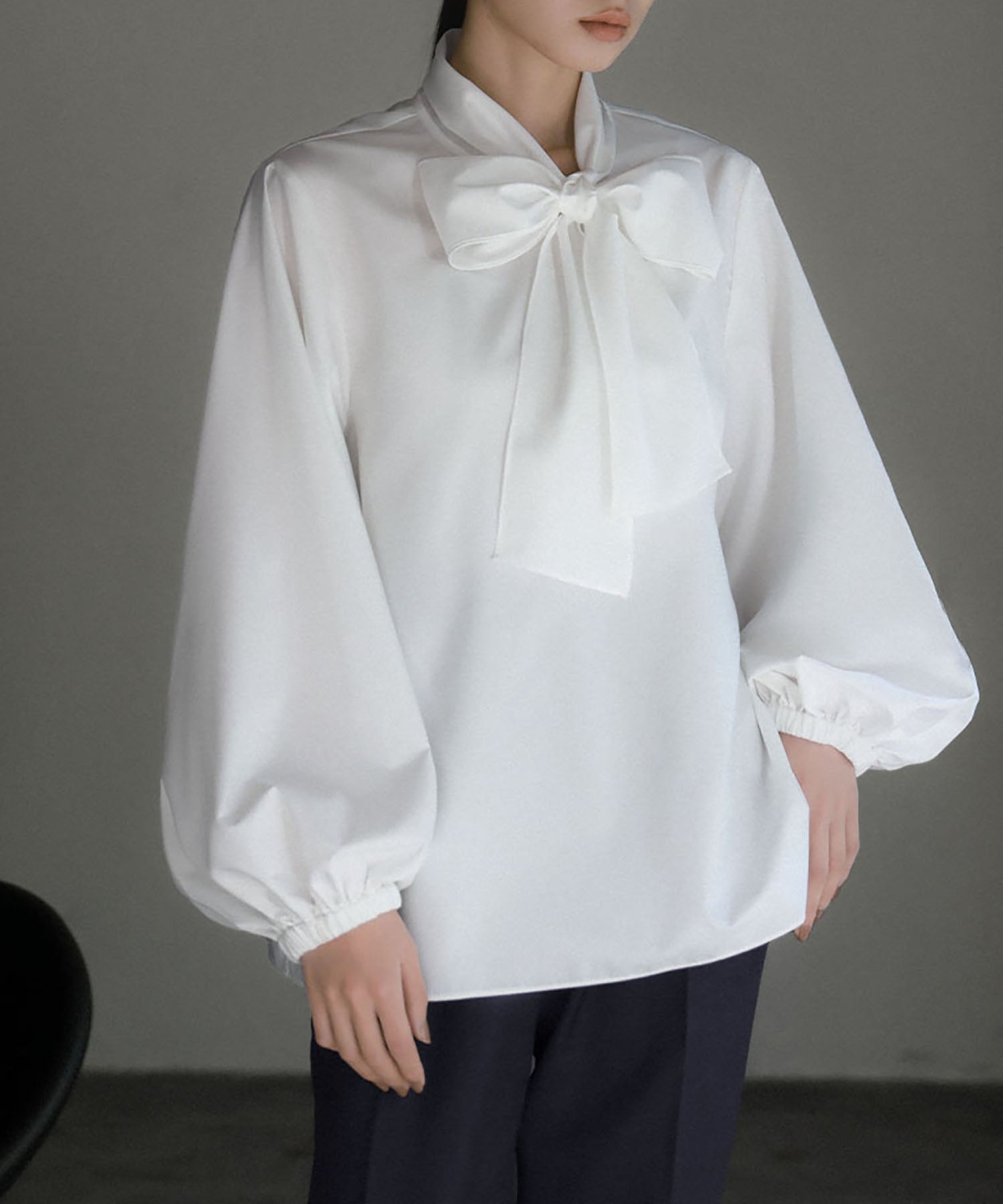 Flolia Bow Tie Volume Sleeve Blouse [Washable]