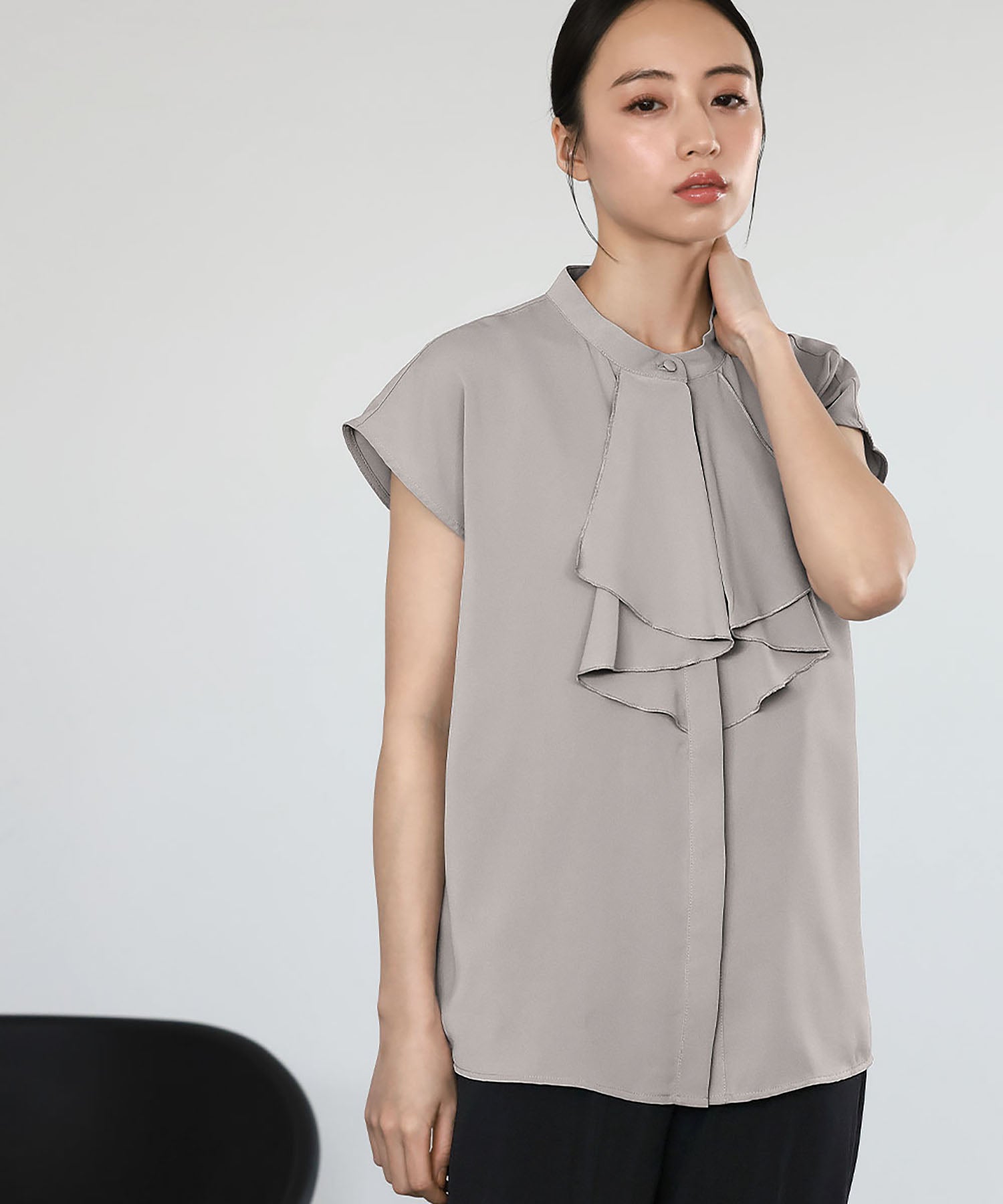 Flolia Frill Tie Short Sleeve Business Blouse [Washable]
