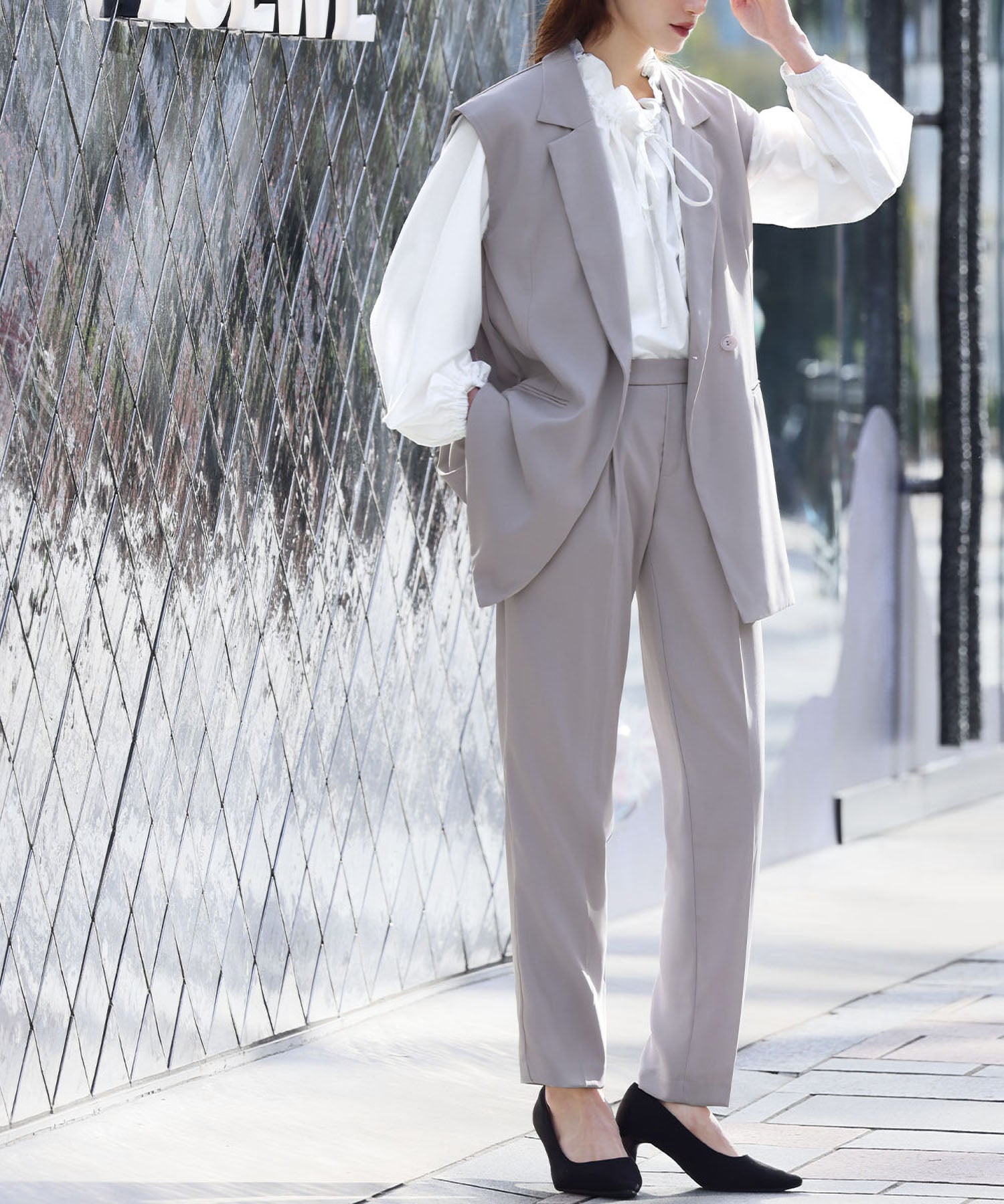 Flolia Frill Stand Collar Volume Sleeve Business Blouse [Washable]
