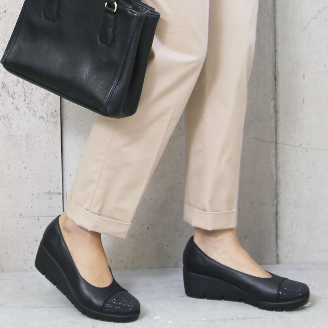 First Contact Made in Japan Wedge Sole Comfort Pumps, Beaded Runnable Wedge Pumps