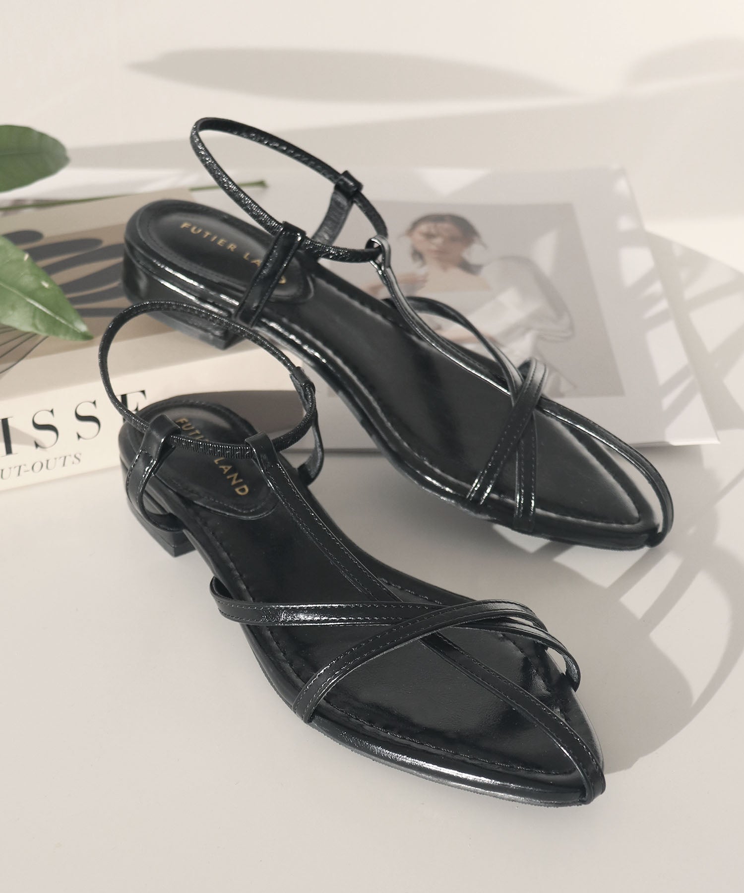 Futier Land Futier Land 【Easy to Wear with One Hand】 T-Narrow Rubber Strap Sandals