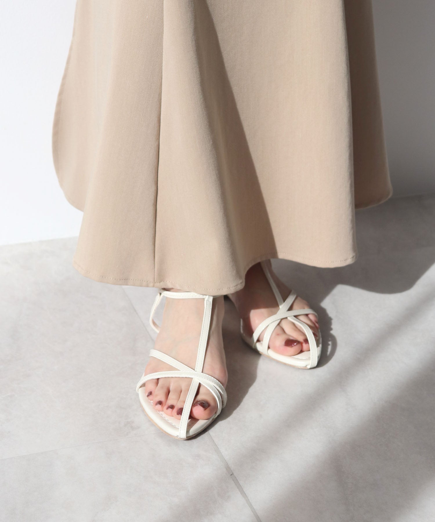 Futier Land Futier Land 【Easy to Wear with One Hand】 T-Narrow Rubber Strap Sandals