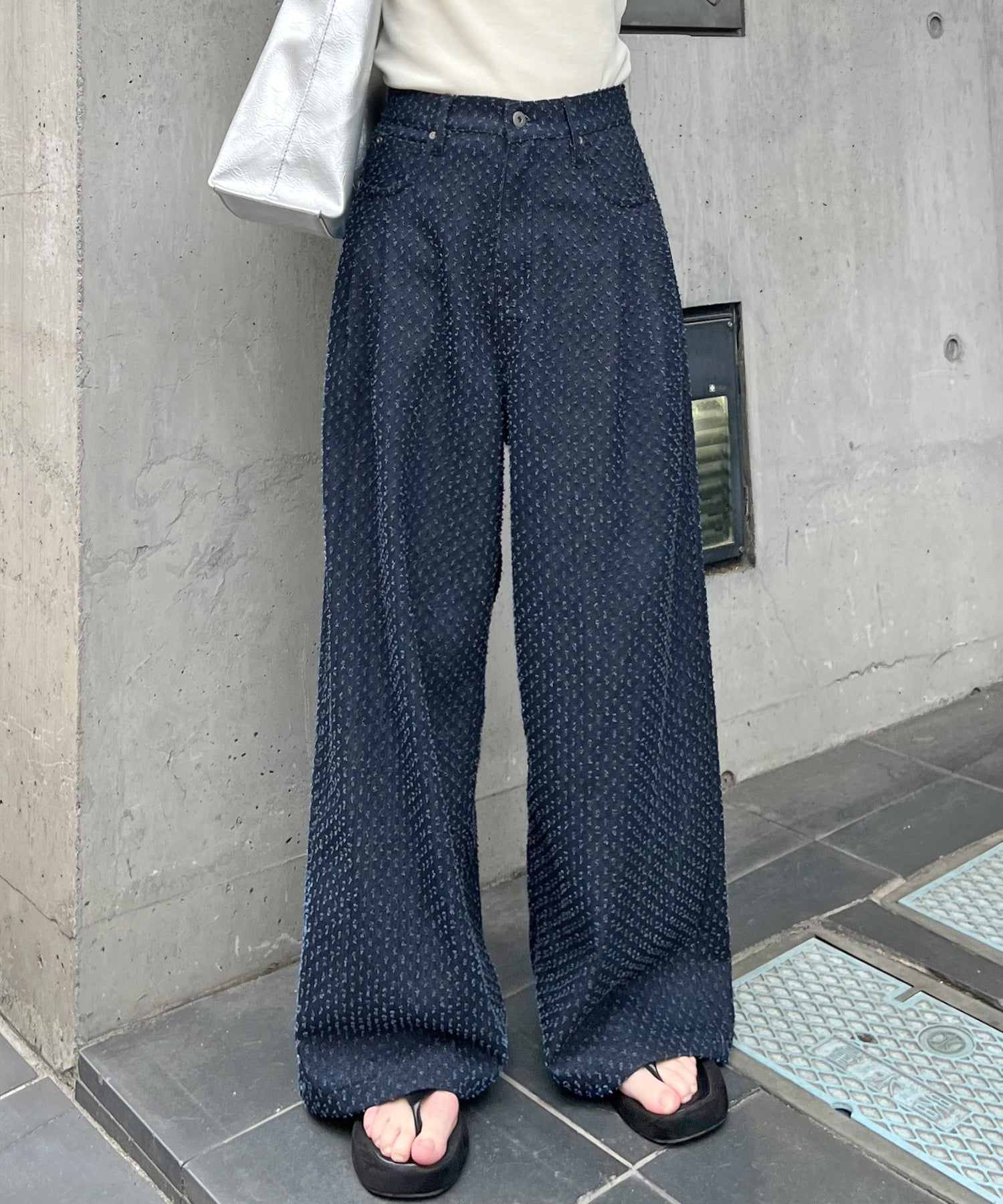 フューティアランド Futier Land ドット柄ワイドデニムパンツ （インディゴブルー） インディゴブルー