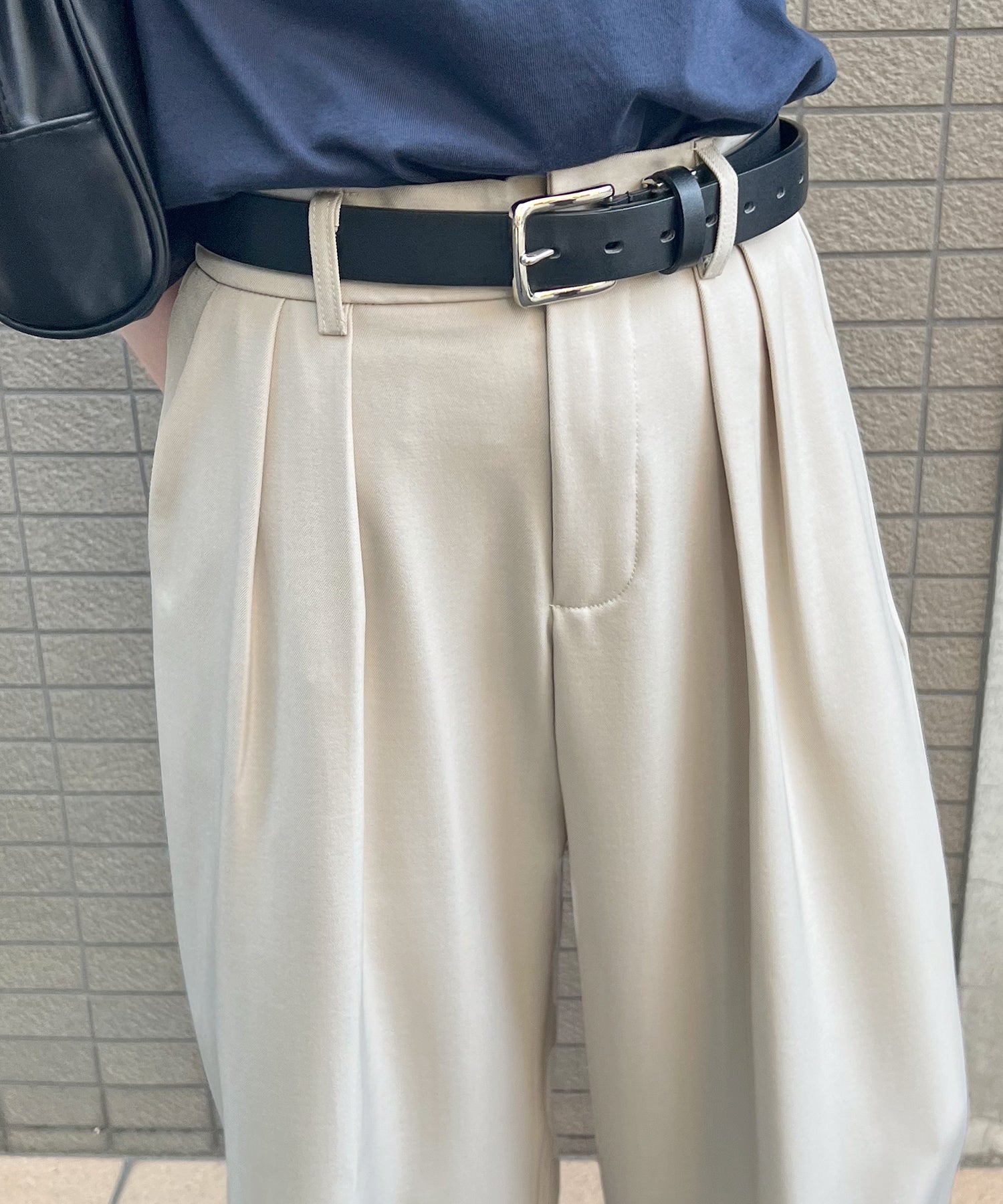 フューティアランド Futier Land ツータックワイドストレートスラックス （ベージュ） ベージュ