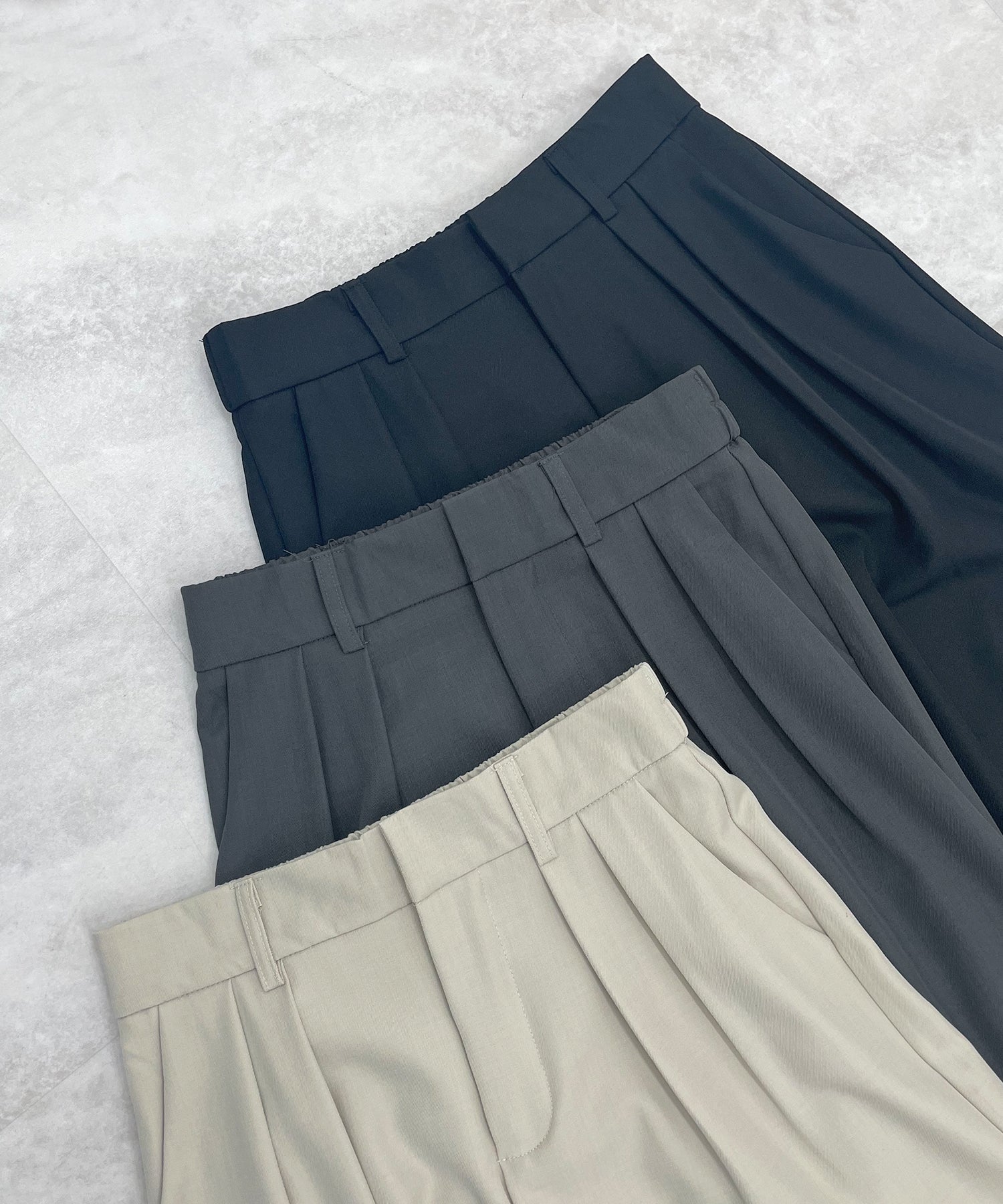 フューティアランド Futier Land ツータックワイドストレートスラックス （ベージュ） ベージュ