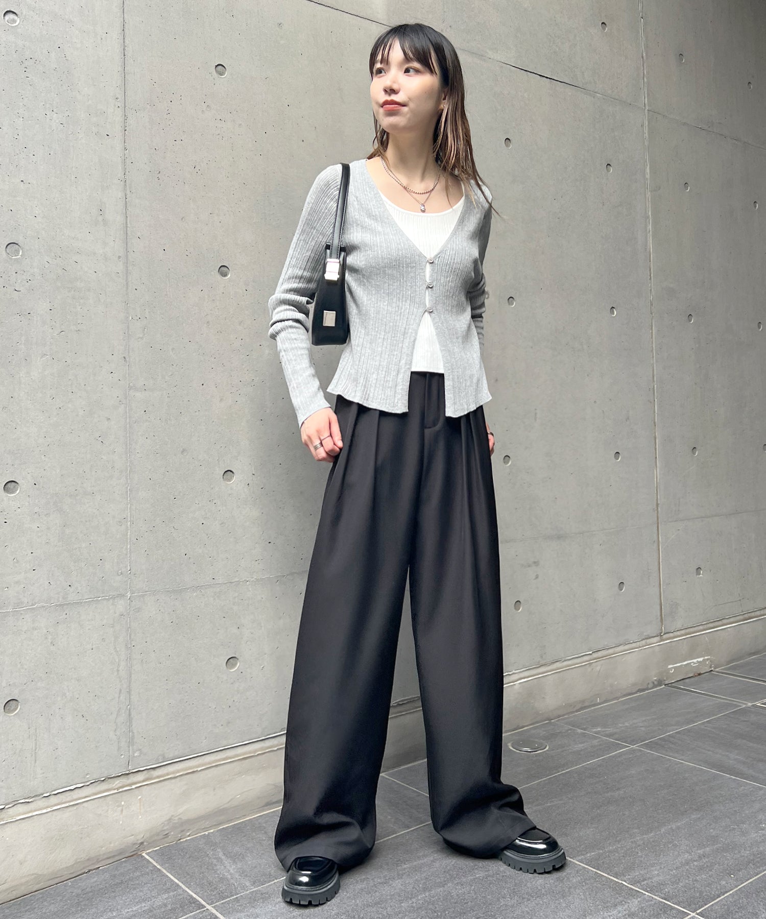 フューティアランド Futier Land ツータックワイドストレートスラックス （ブラック） ブラック