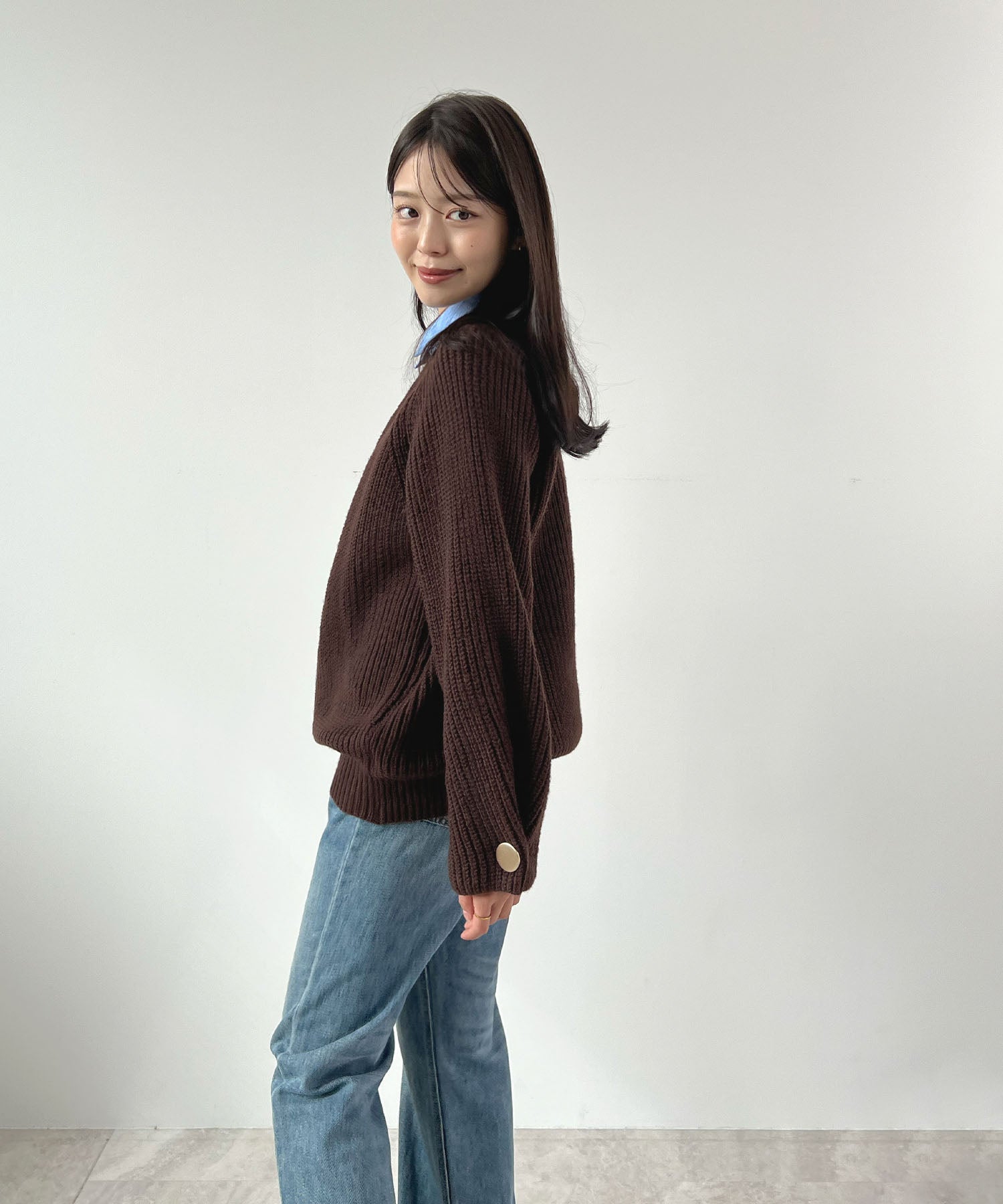 フューティアランド Futier Land 袖ボタンニット （ブラウン） ブラウン