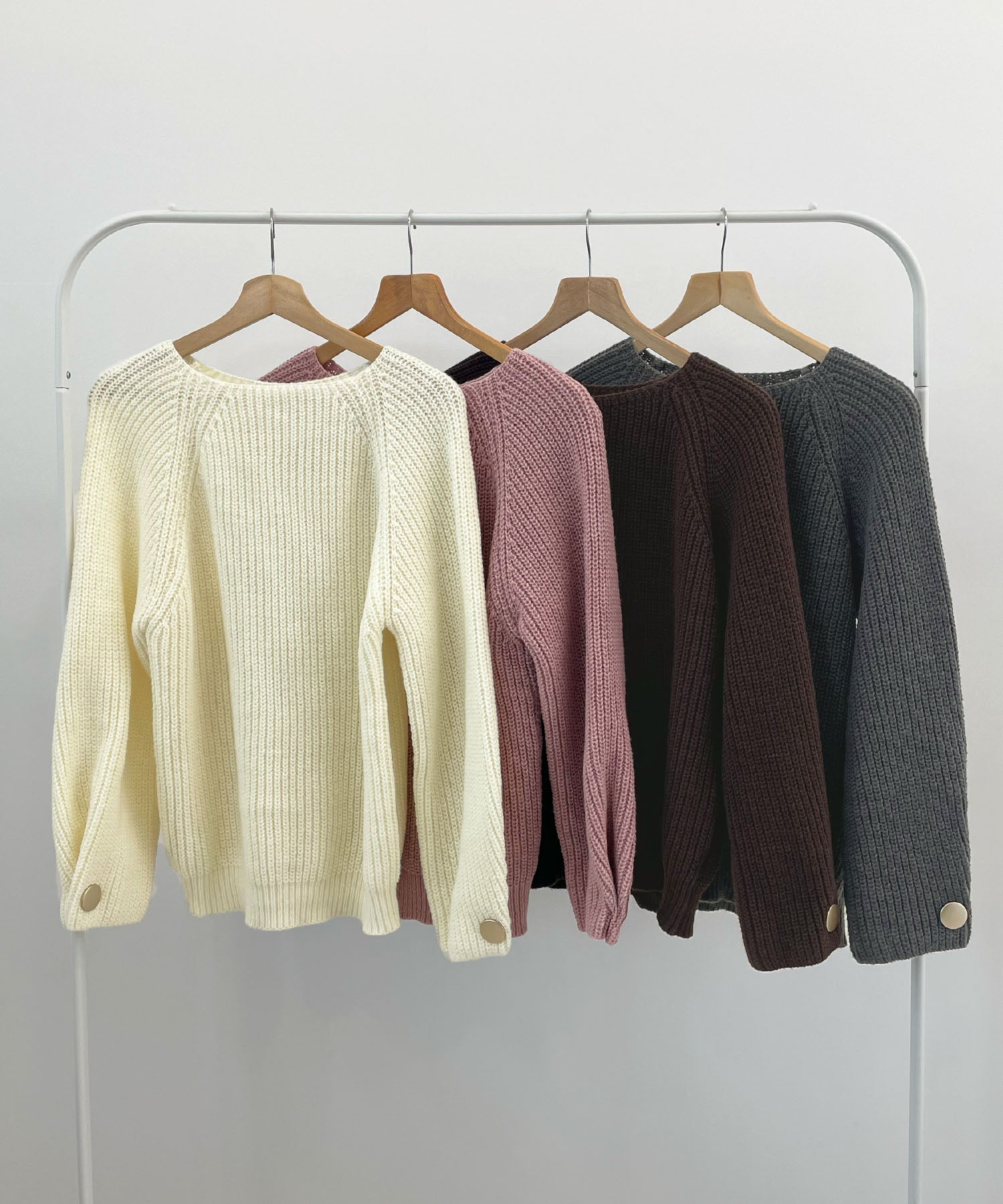 フューティアランド Futier Land 袖ボタンニット （ブラウン） ブラウン