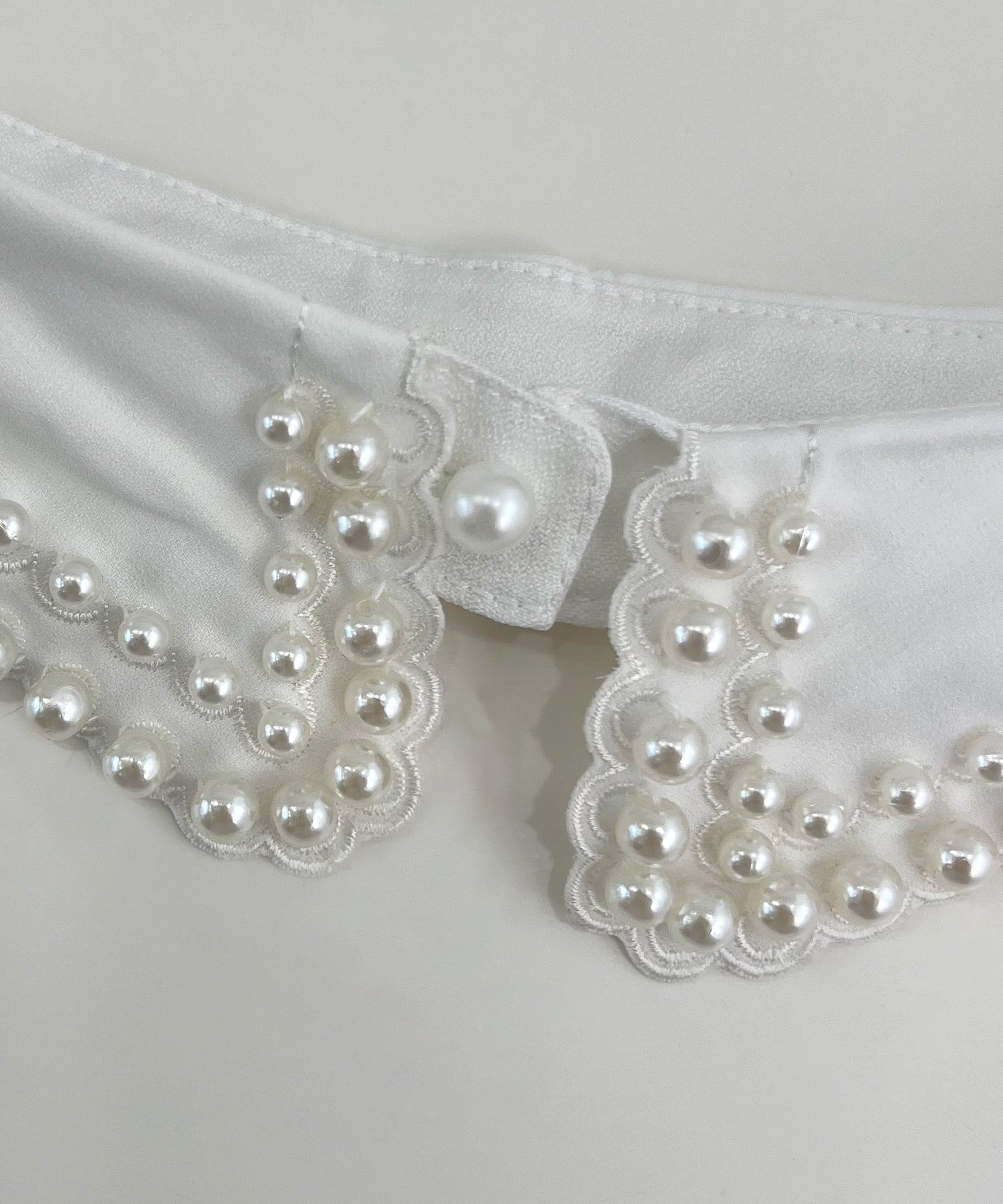 フューティアランド Futier Land パールビジュー付け襟 （ホワイト） ホワイト