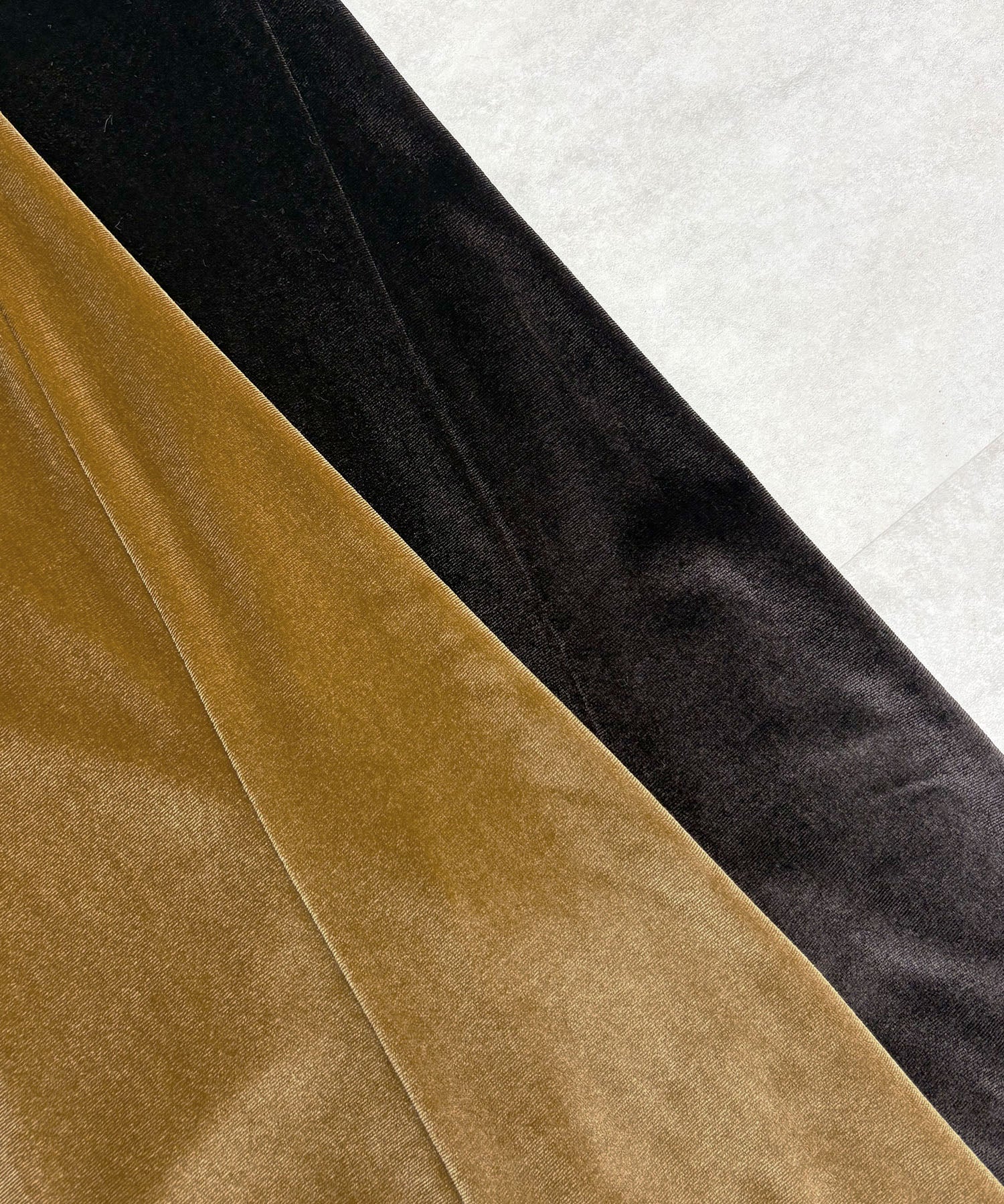 フューティアランド Futier Land ベロアフレアパンツ （マスタード） マスタード