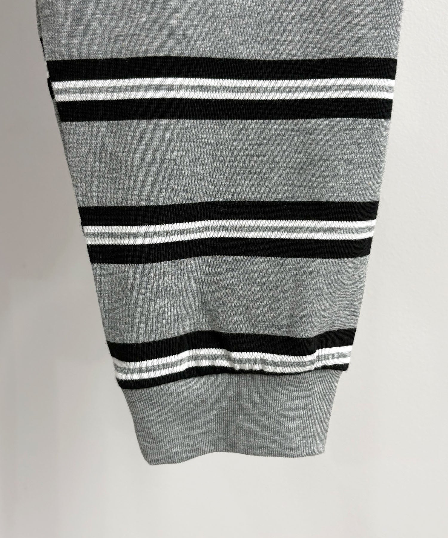 フューティアランド Futier Land ロゴ刺繍ボーダーロンT （ブルー） ブルー