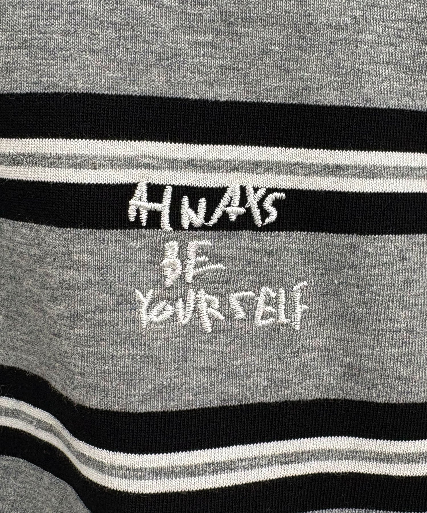 フューティアランド Futier Land ロゴ刺繍ボーダーロンT （ブルー） ブルー