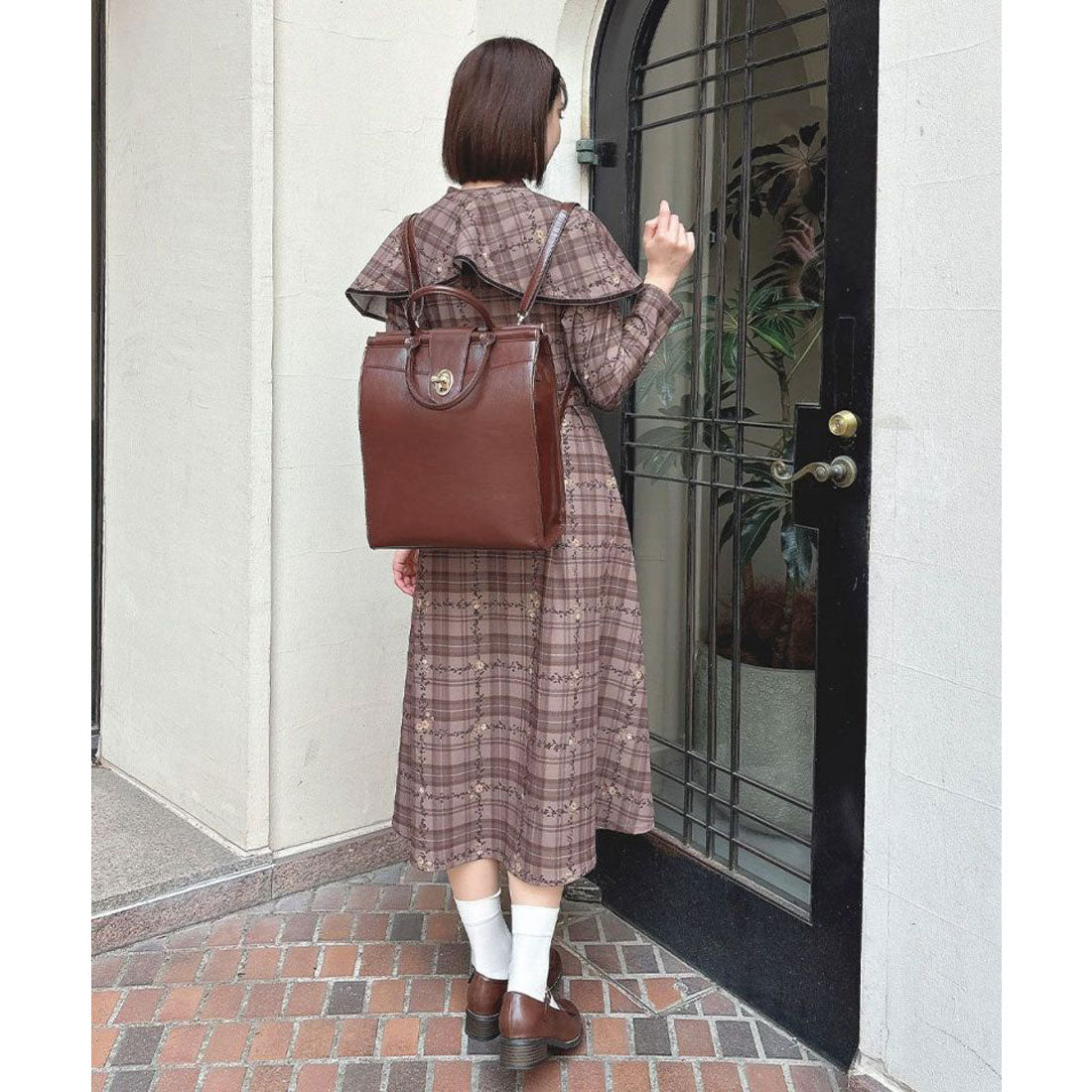 フィント F i.n.t 【A4収納可能】キーホール3wayダレスバッグ （BROWN） BROWN