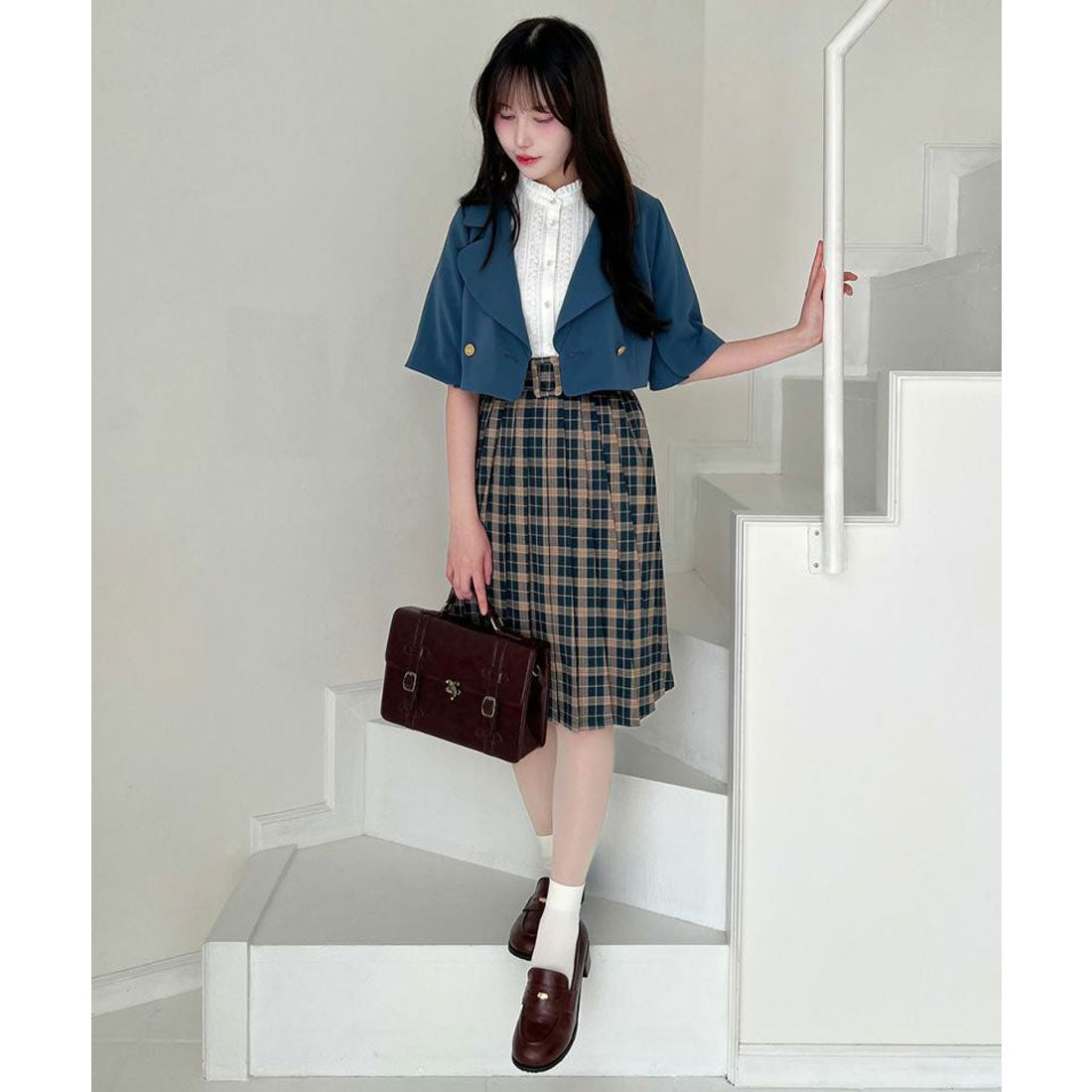 フィント F i.n.t ミニサッチェルショルダーバッグ （BROWN） BROWN