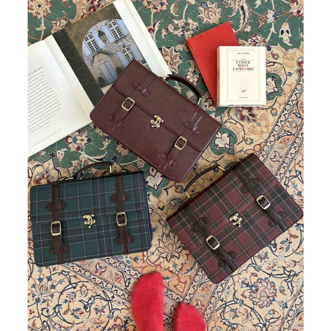 フィント F i.n.t ミニサッチェルショルダーバッグ （BROWN） BROWN